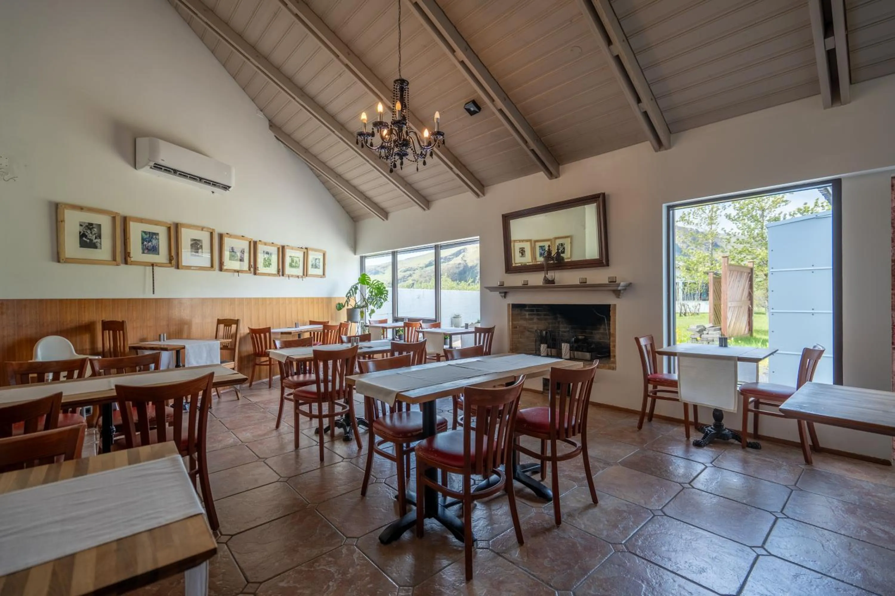 Breakfast in Hotel Skógá by EJ Hotels