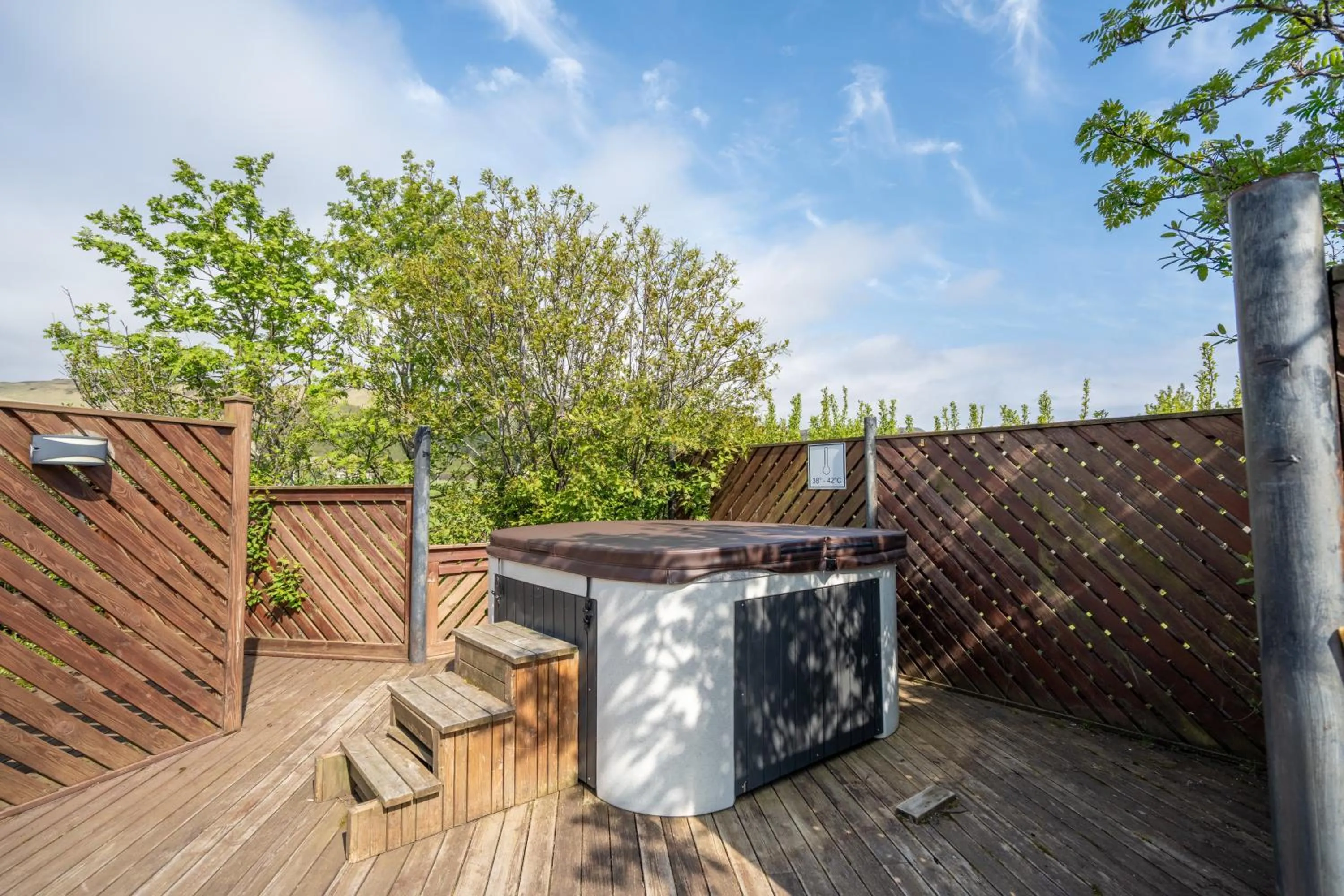 Hot Tub in Hotel Skógá by EJ Hotels