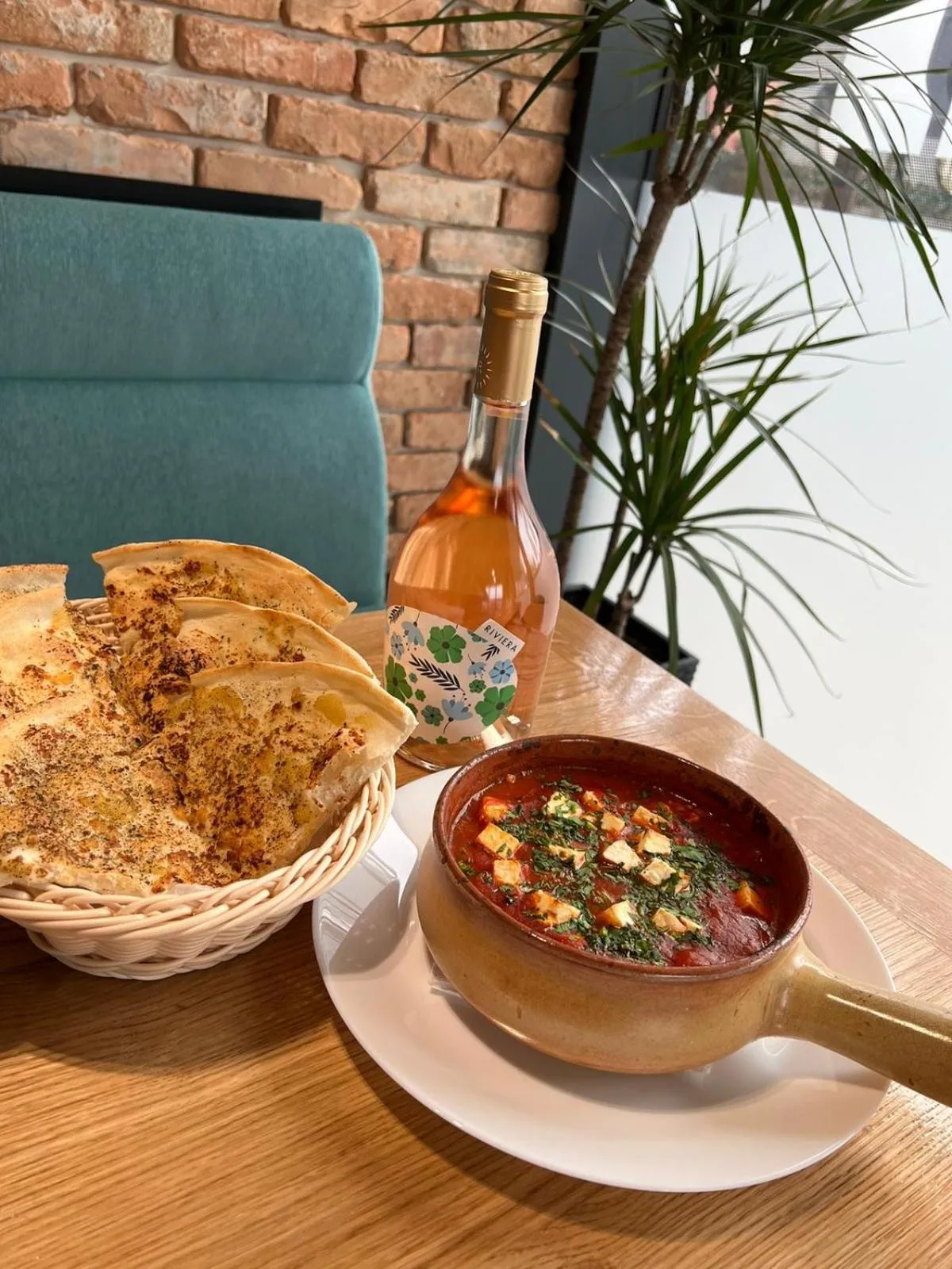 Food and drinks in Sonio Boutique Hotel