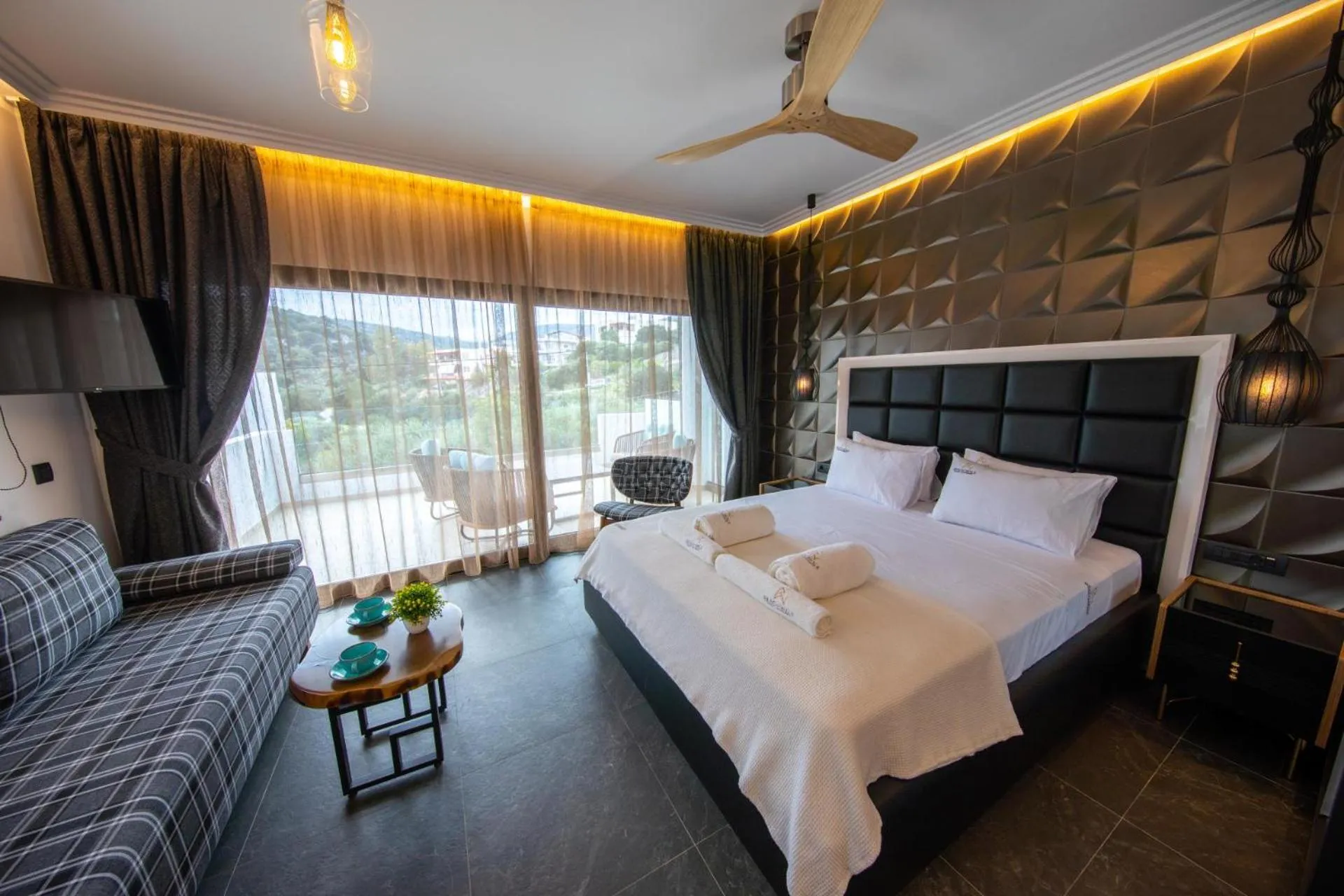 Bed in Beach Walk Luxury Suites