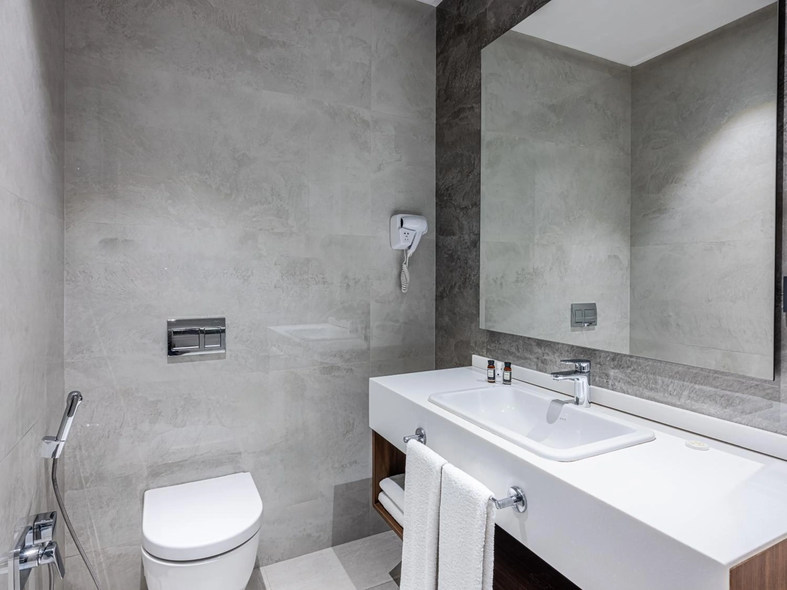 Toilet in CityLife Boutique Hotel