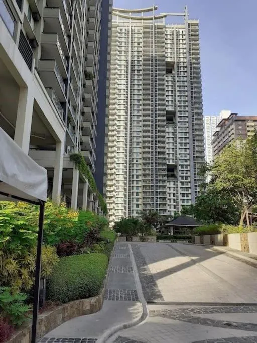 Property building in Modern Condo Apt in Flair Tower South, Mandaluyong