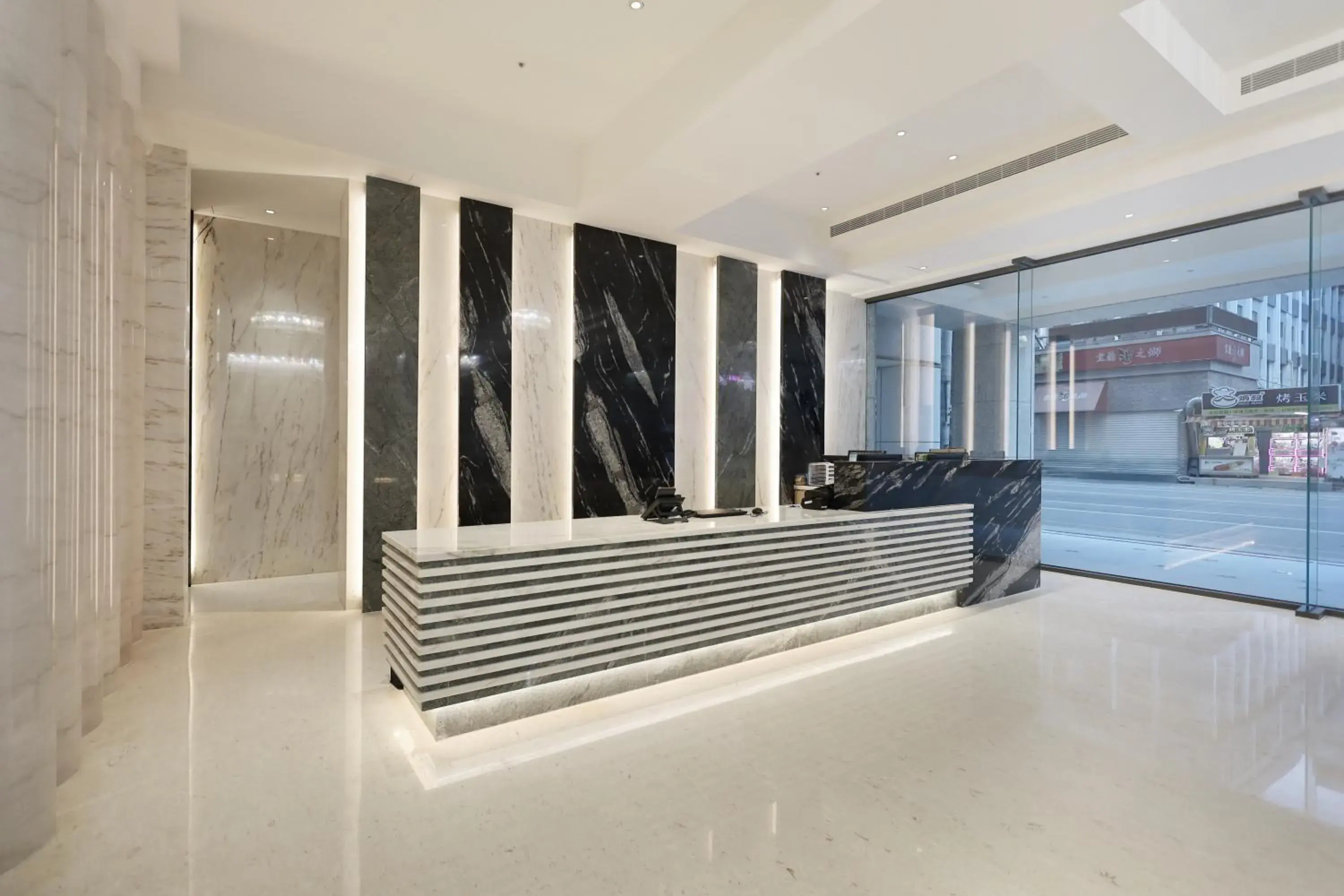 Property building in Gamalan Star Hotel Property building in Gamalan Star Hotel