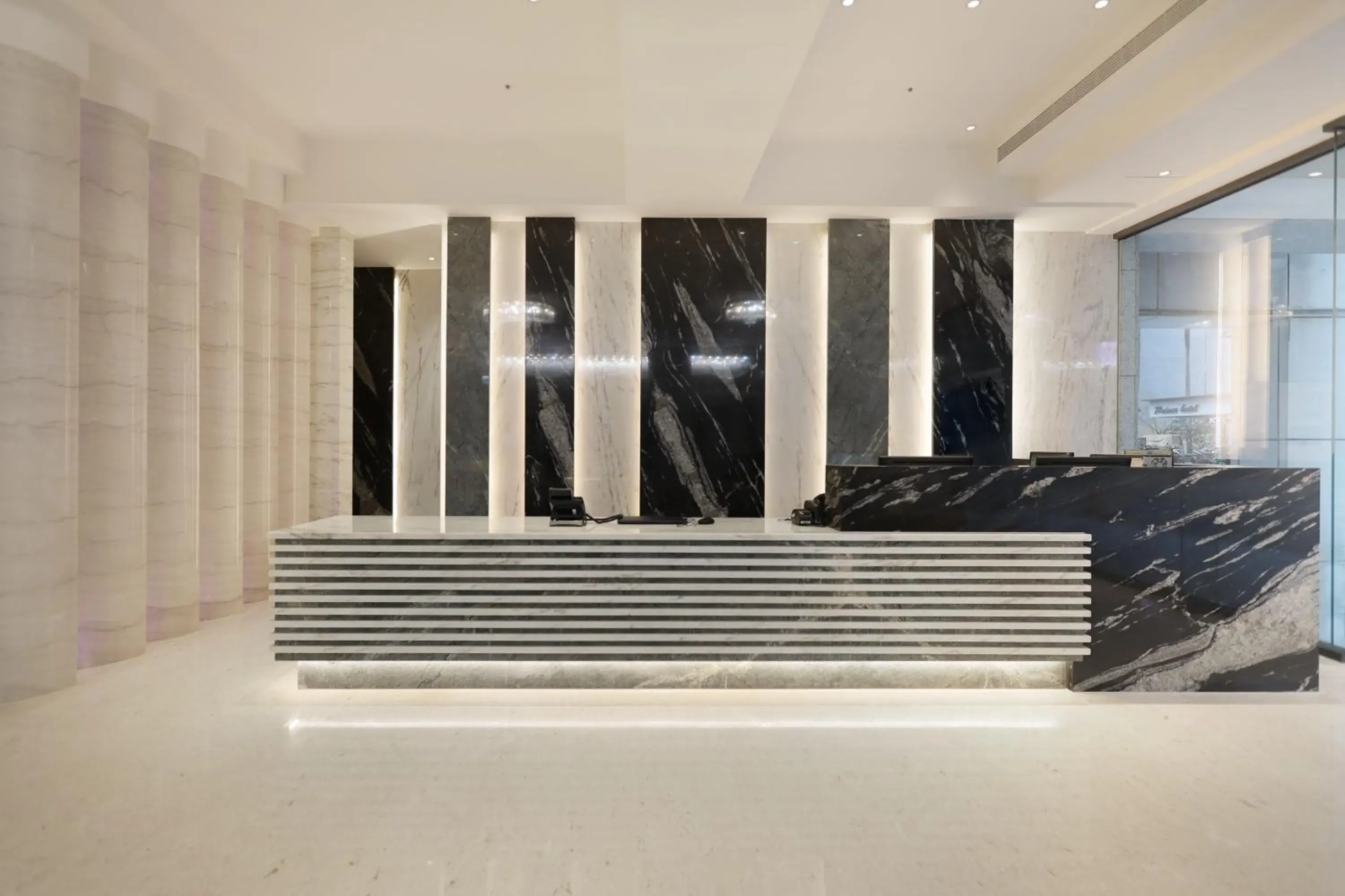 Property building in Gamalan Star Hotel Property building in Gamalan Star Hotel