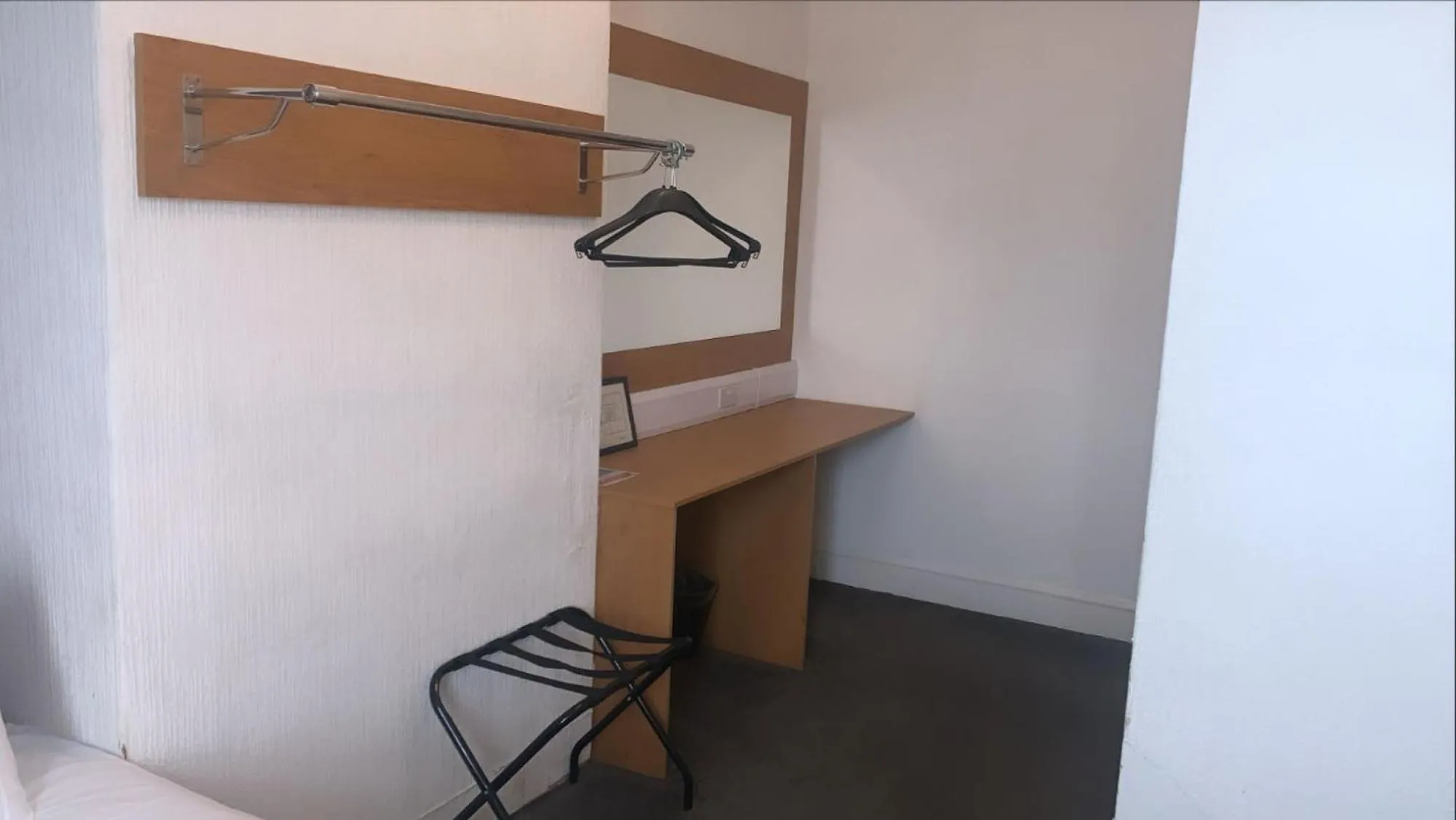 Hotels 24-7 - The Old Victoria Hotel