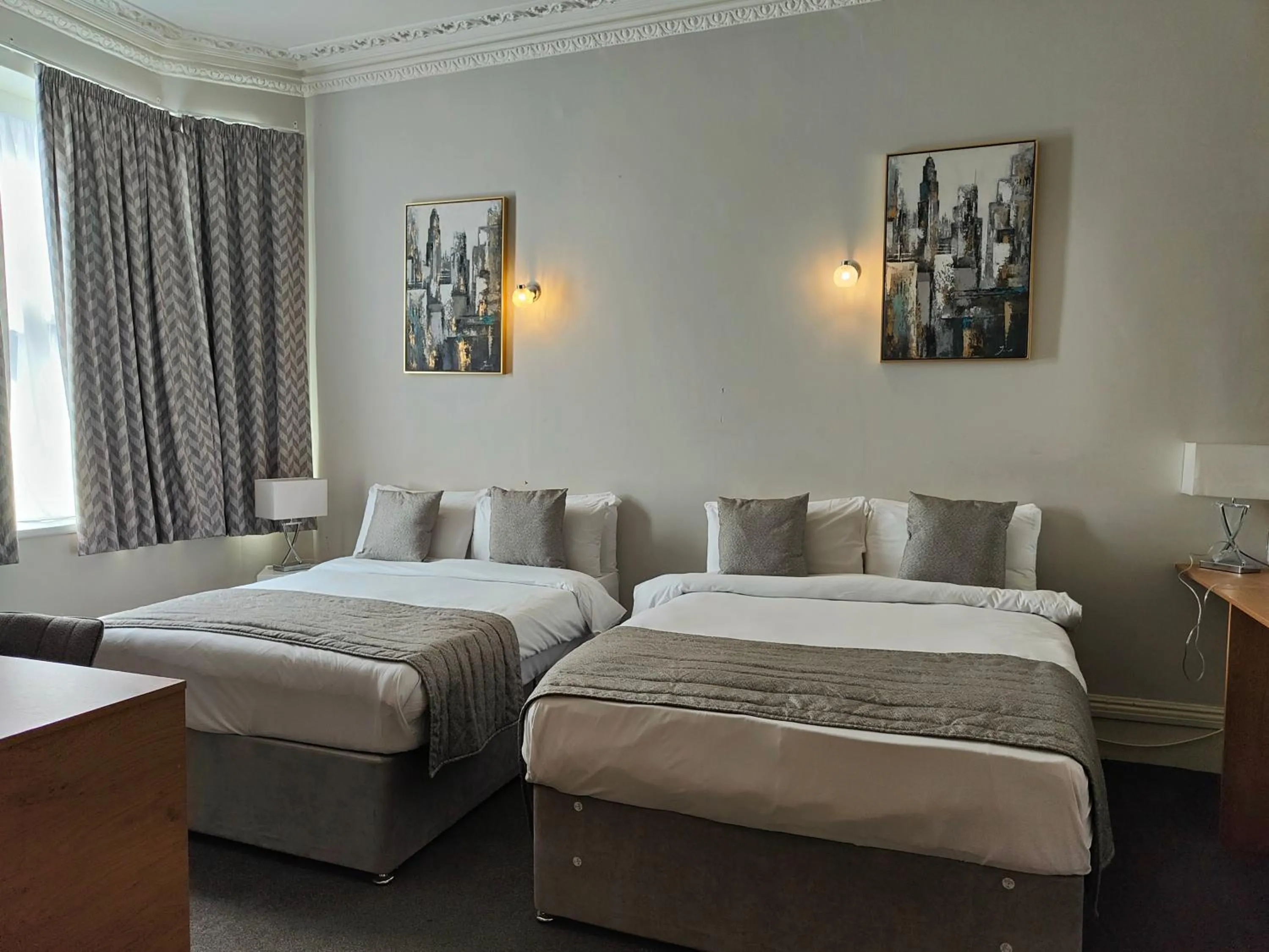 Bed in Hotels 24-7 - The Old Victoria Hotel