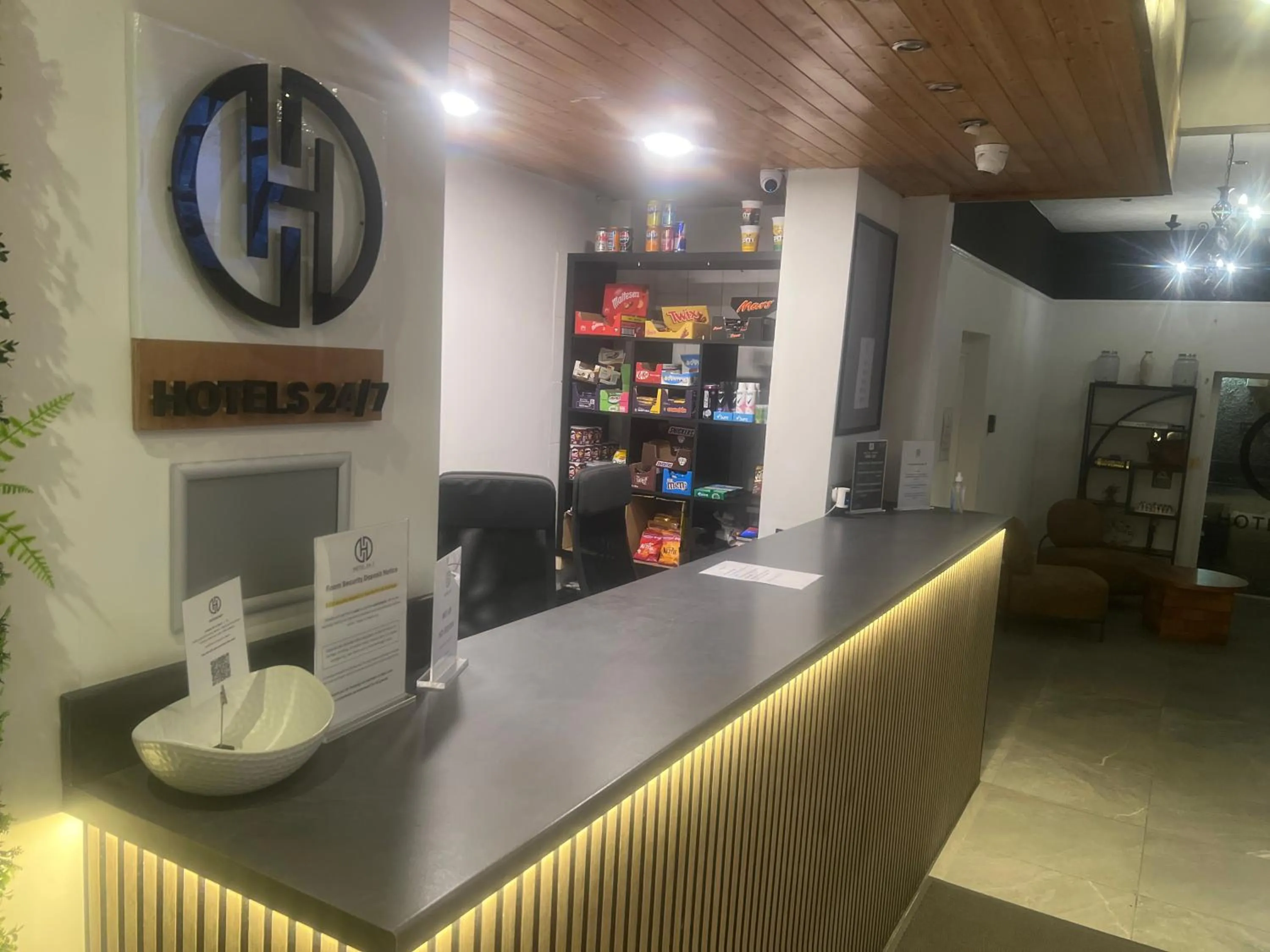 Hotels 24-7 - The Old Victoria Hotel