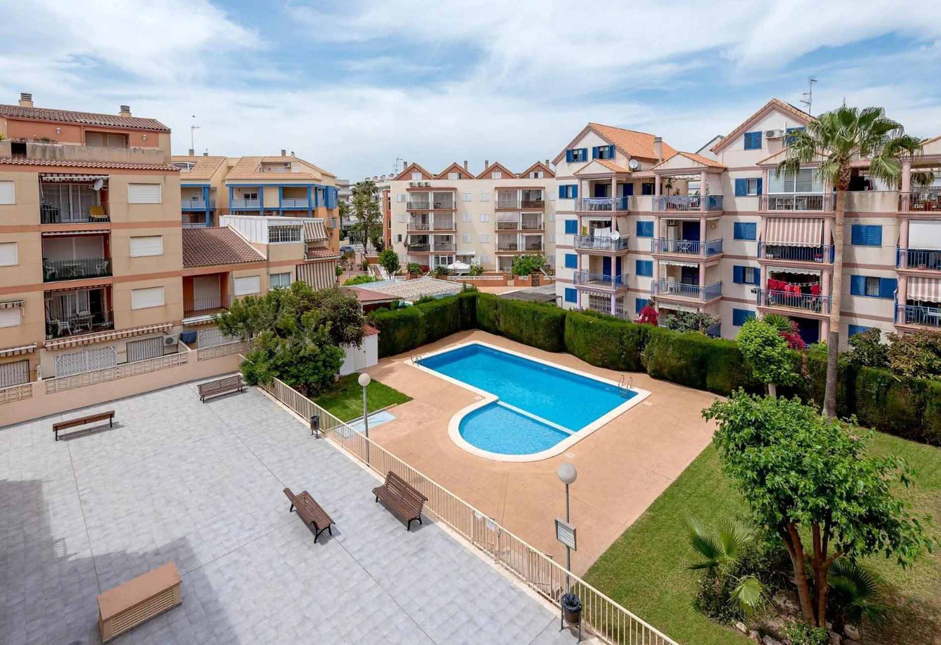 Amplio Canet