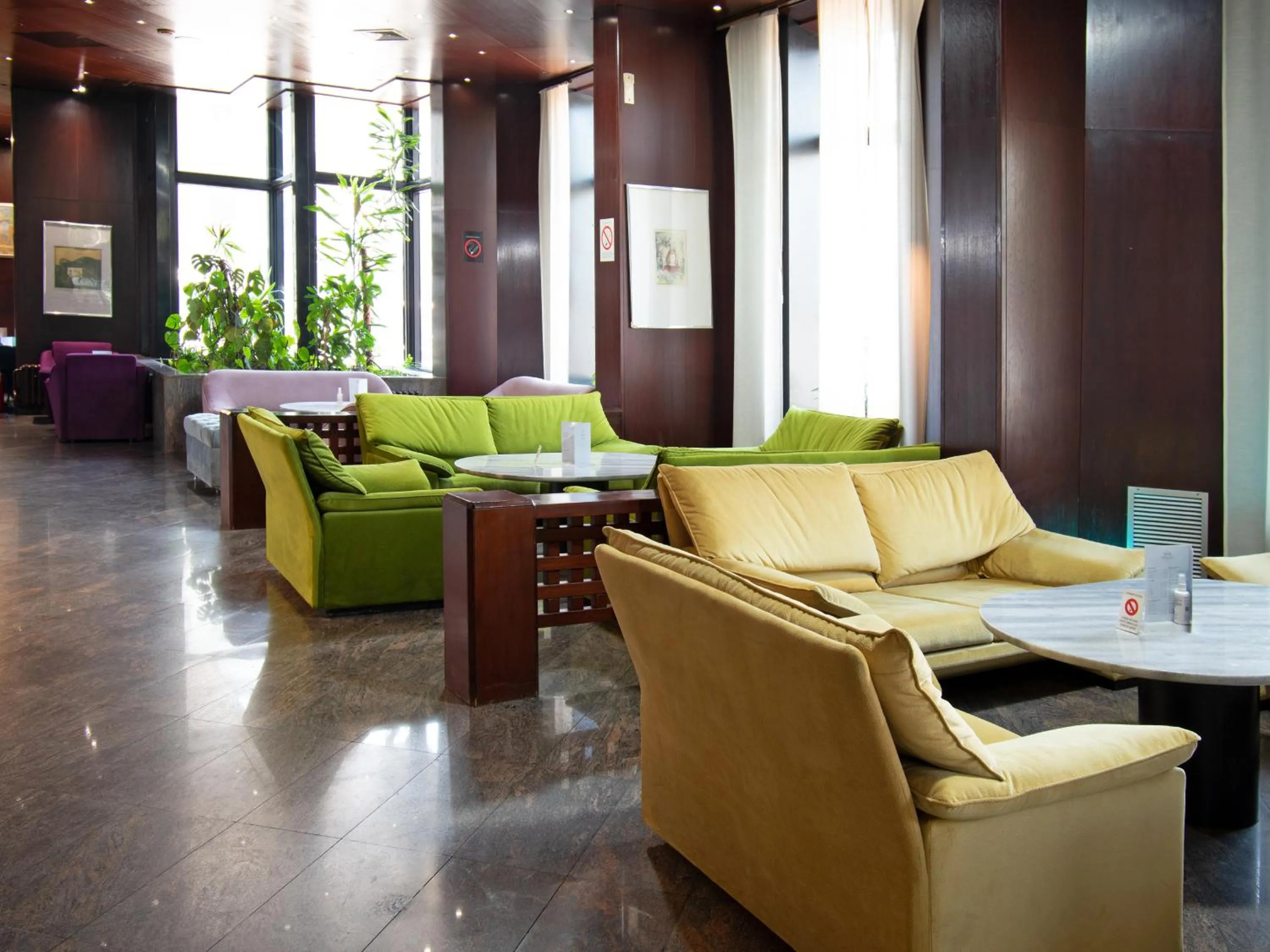Lounge or bar in Hotel Slavija Lux