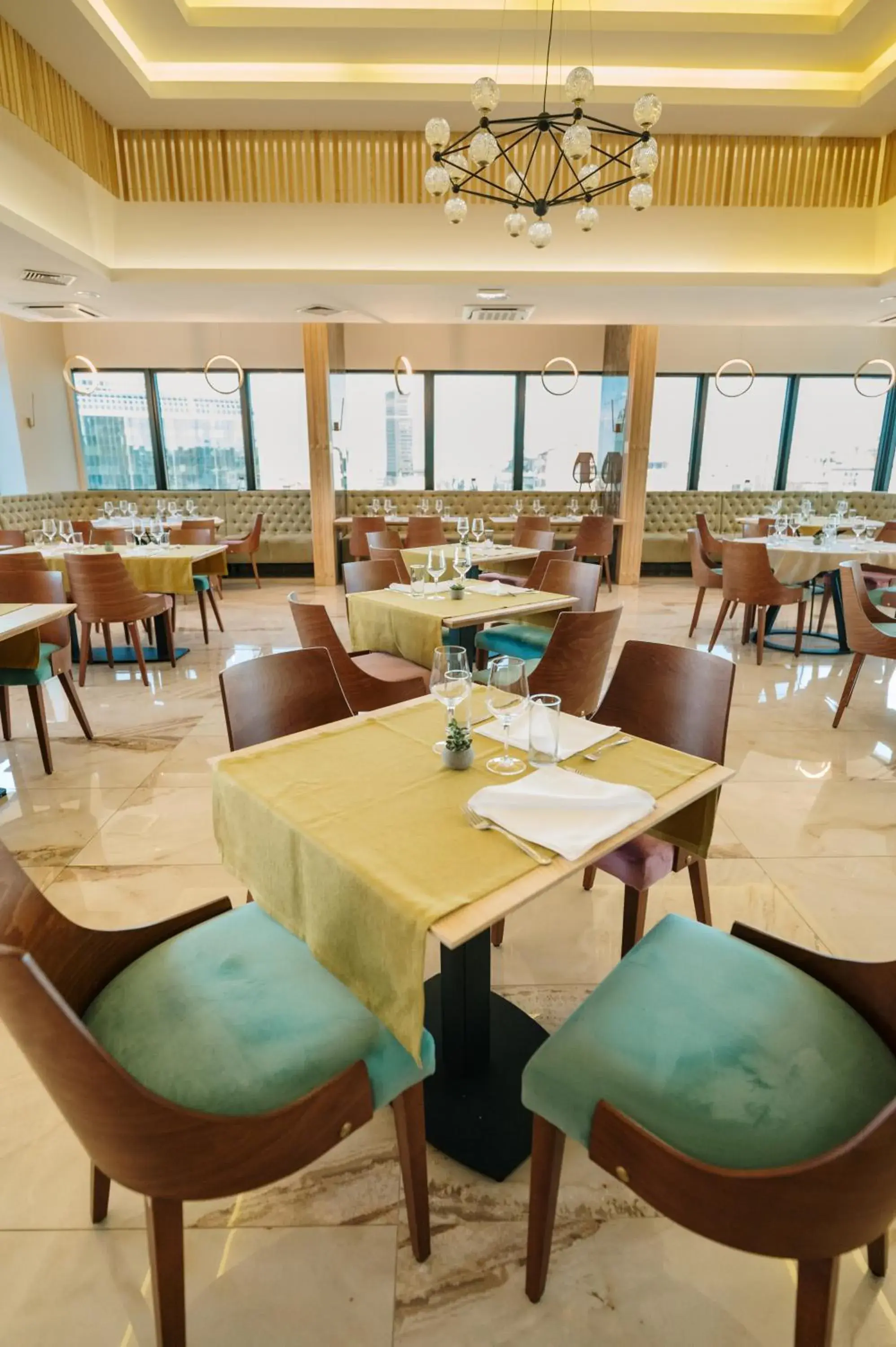 Restaurant/places to eat in Hotel Slavija Lux Restaurant/places to eat in Hotel Slavija Lux