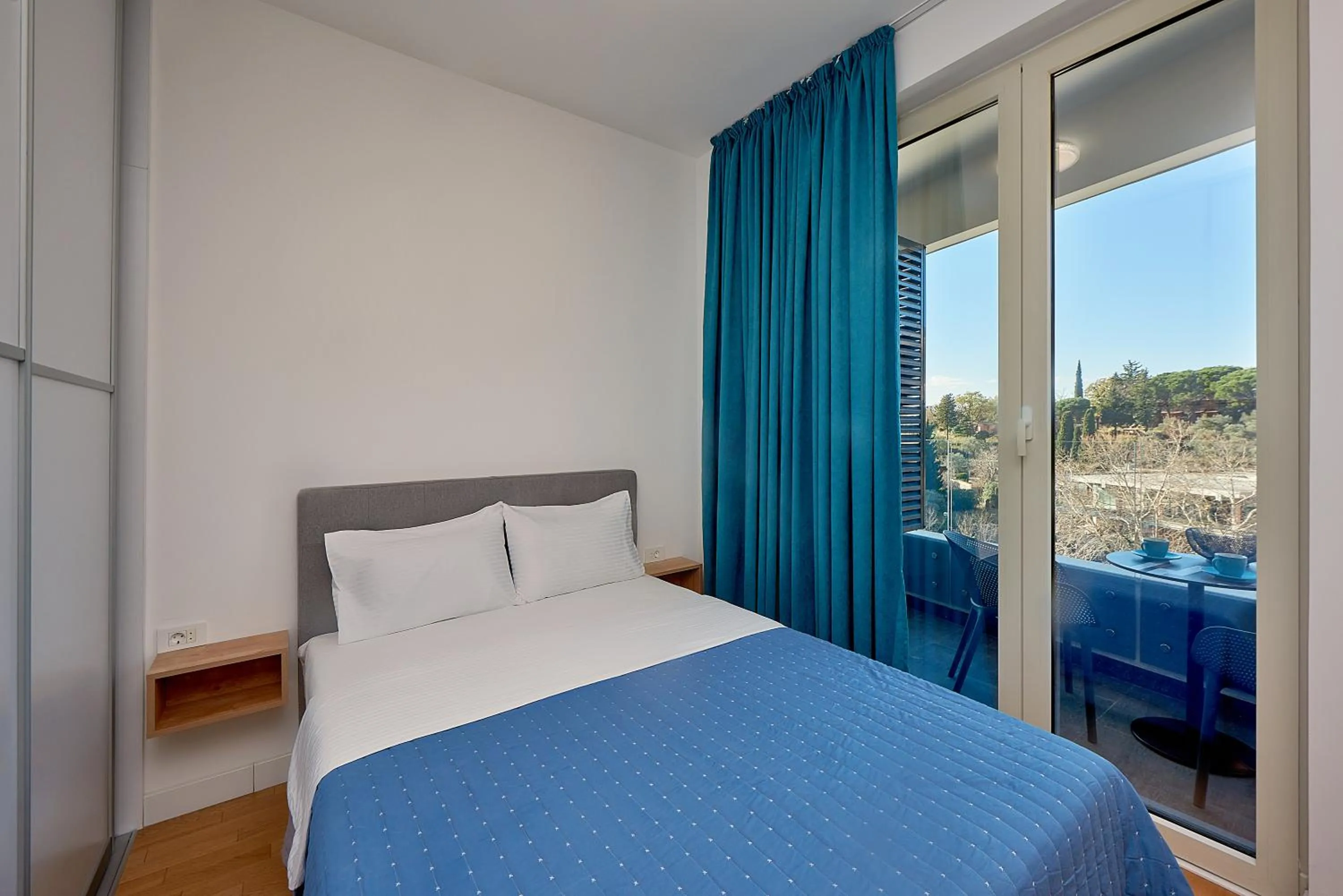 Bed in Skyline resort