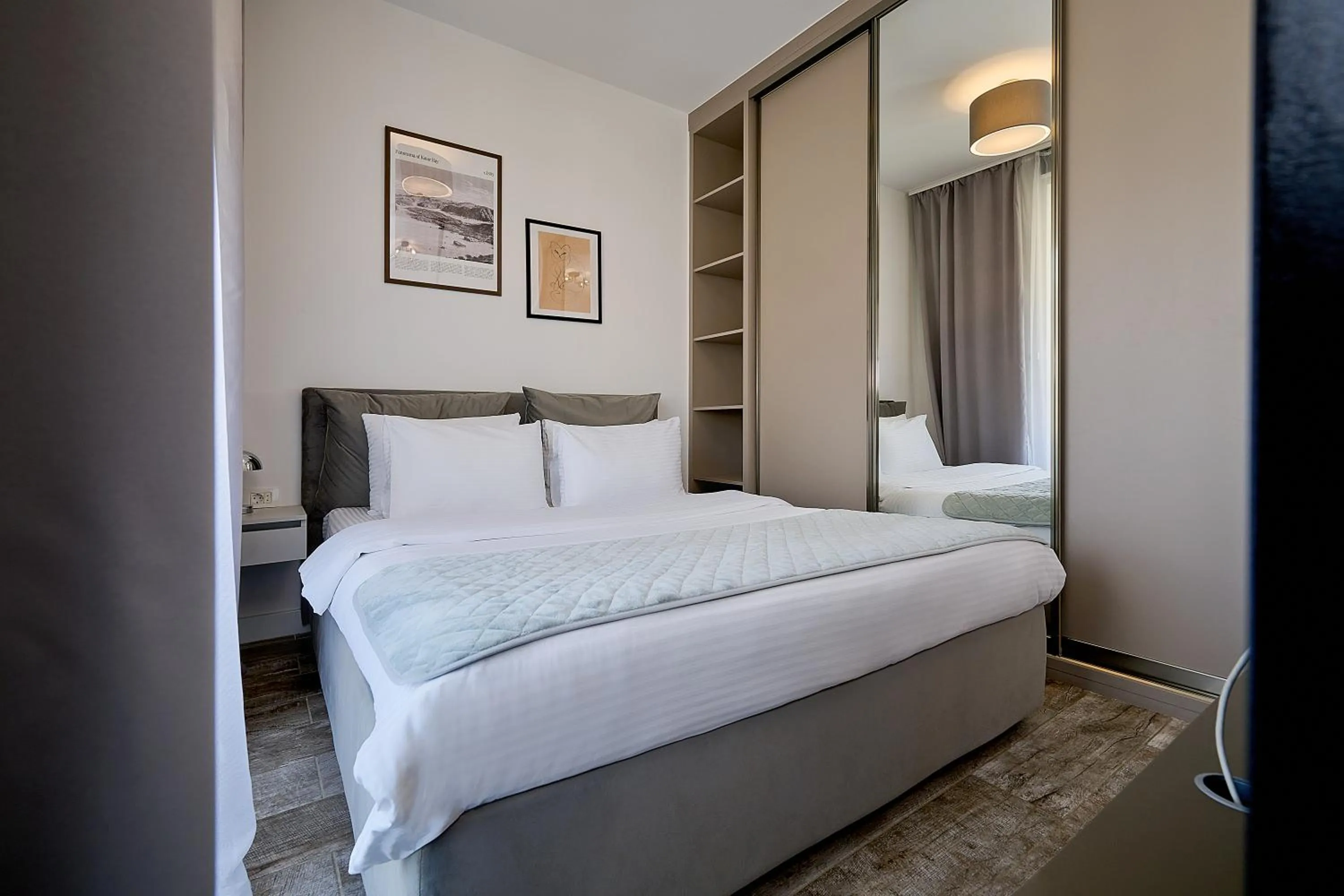 Bed in Skyline resort