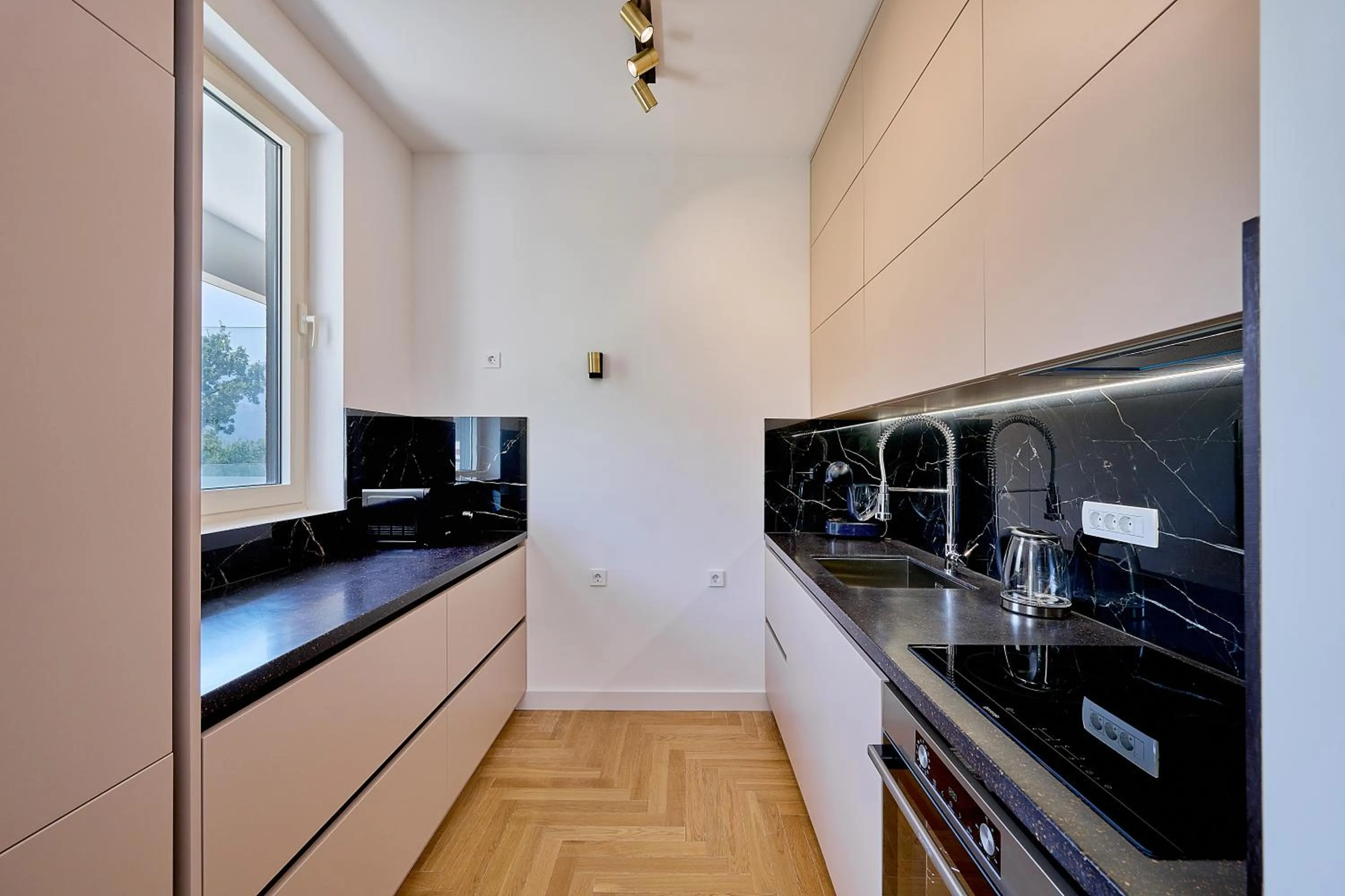 kitchen in Skyline resort