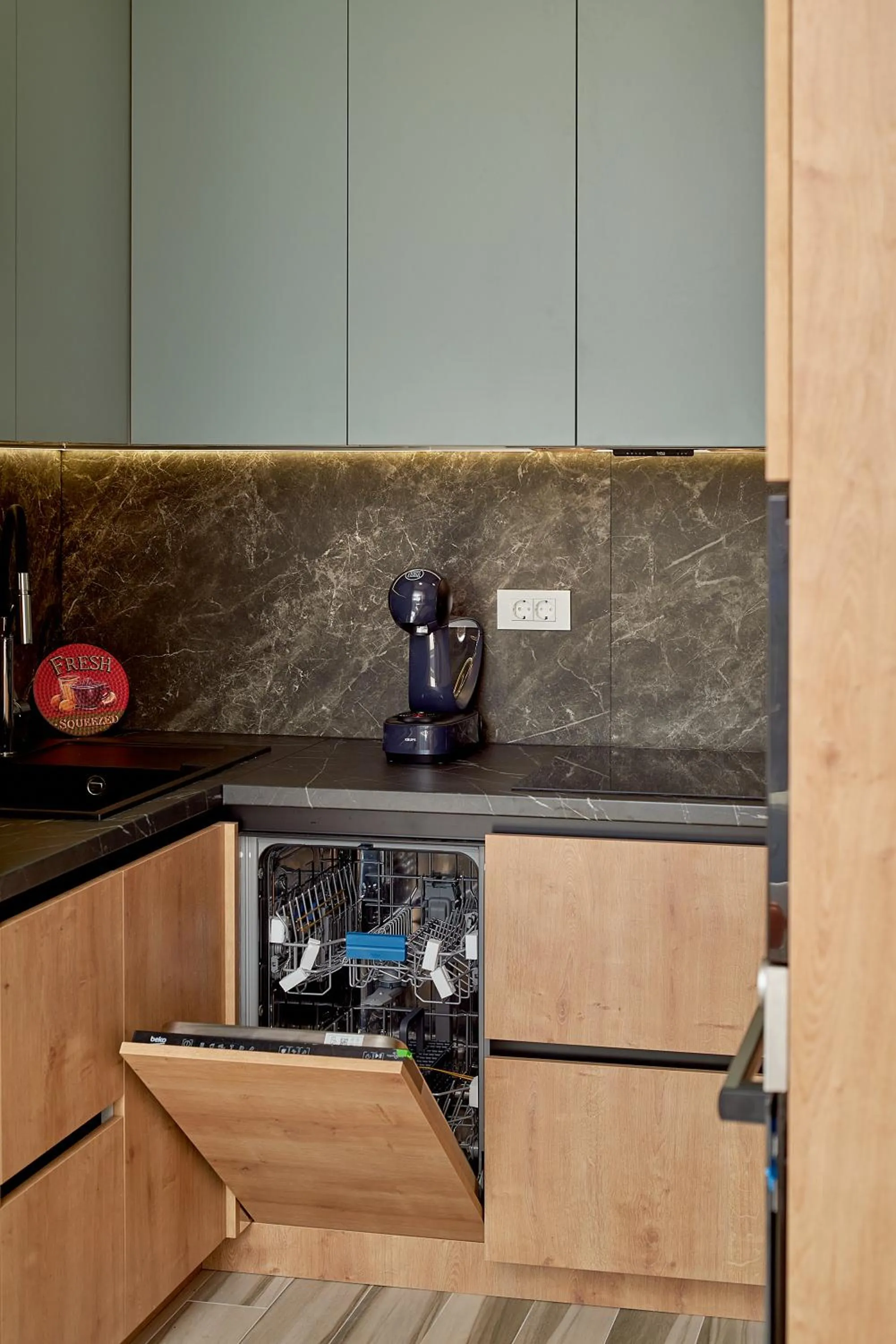 dishwasher in Skyline resort