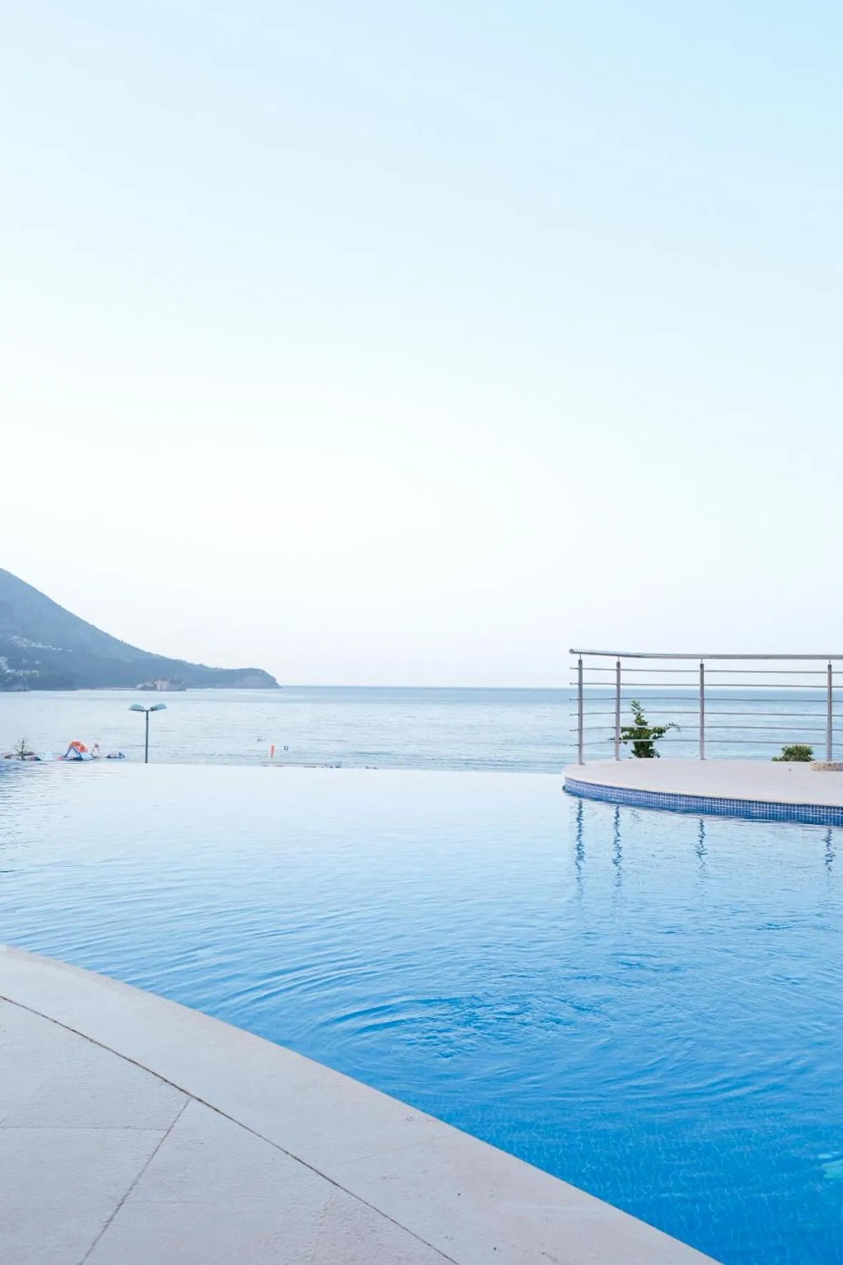 Day in Skyline resort