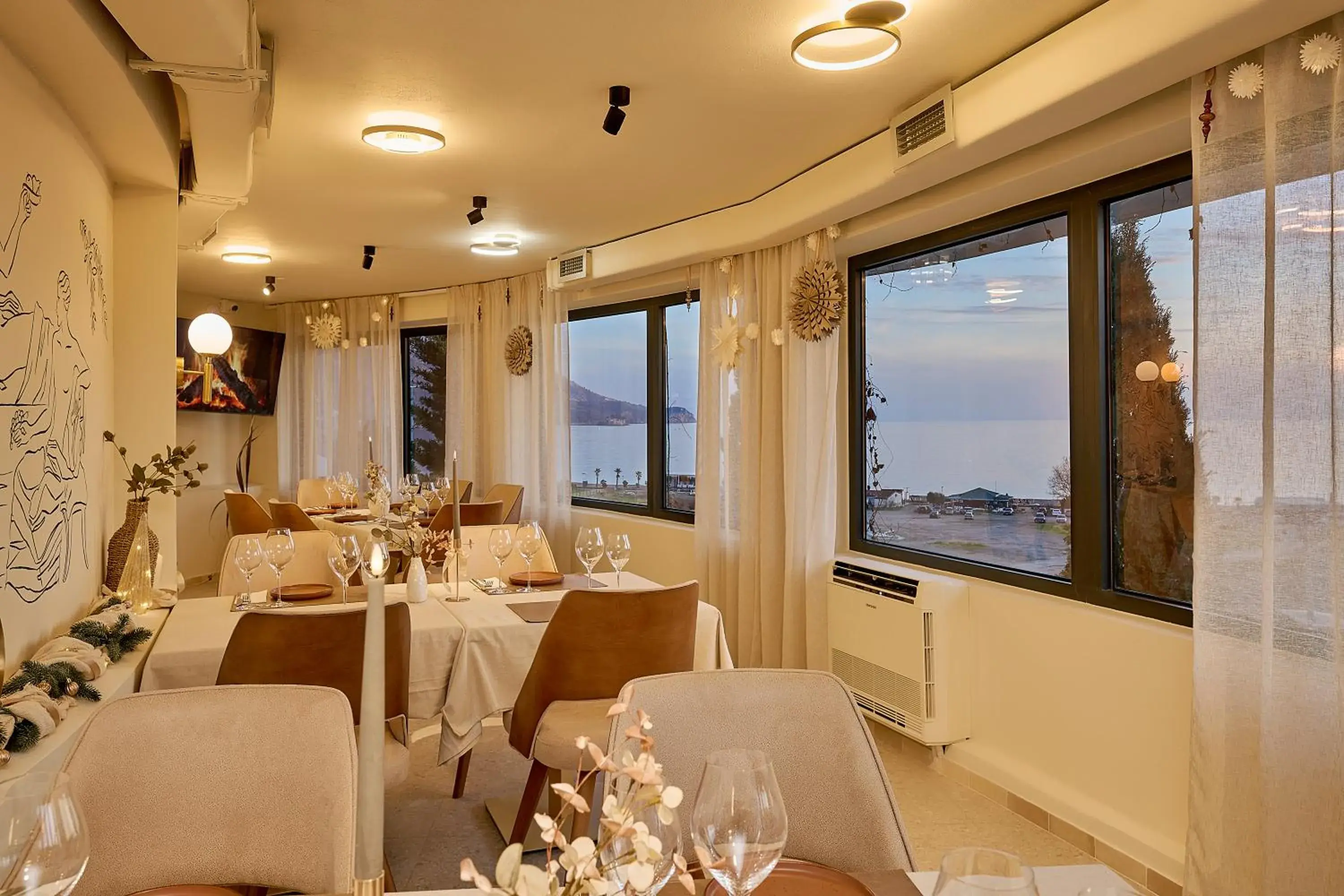 Restaurant/places to eat in Skyline resort Restaurant/places to eat in Skyline resort