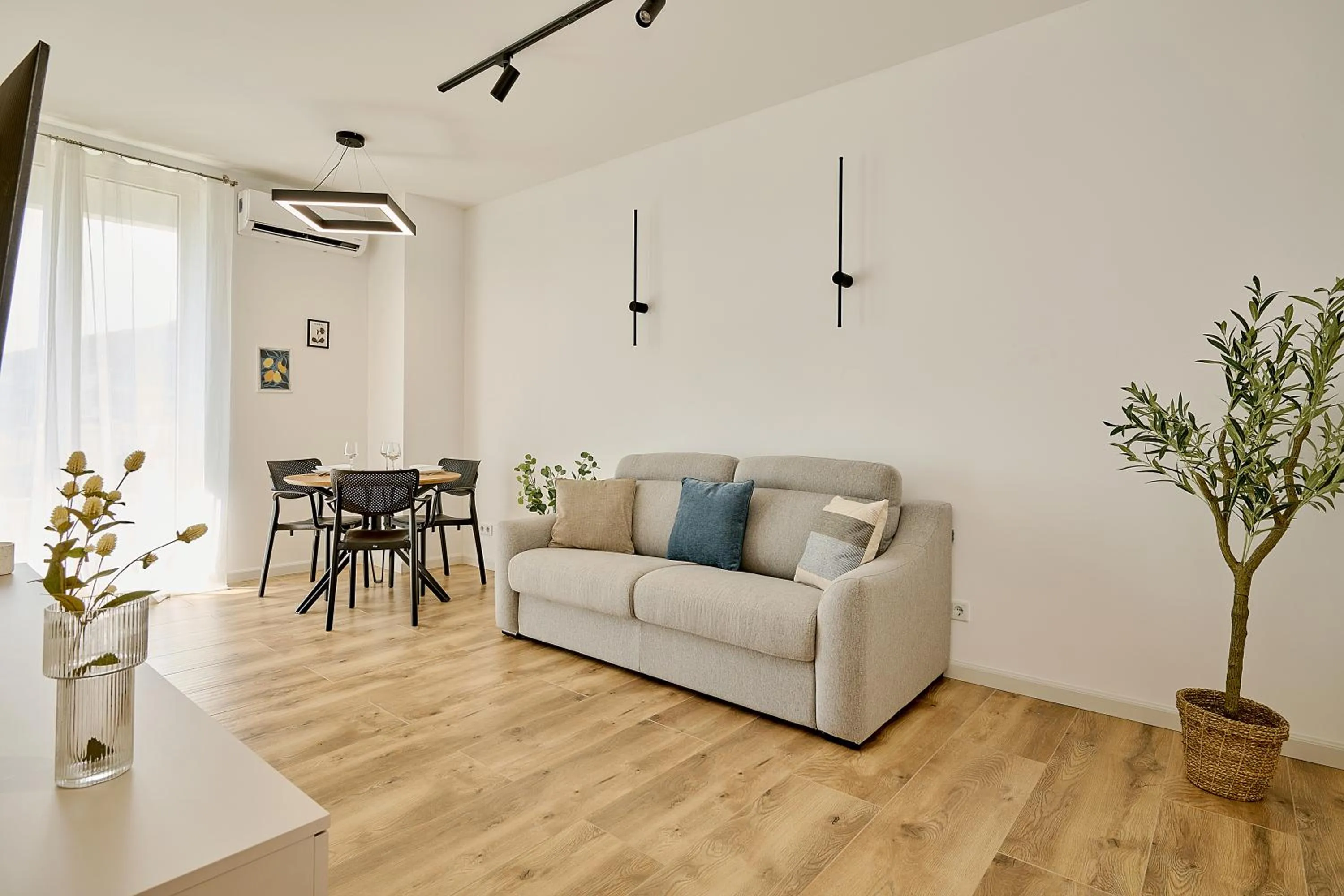 Seating area in Skyline resort