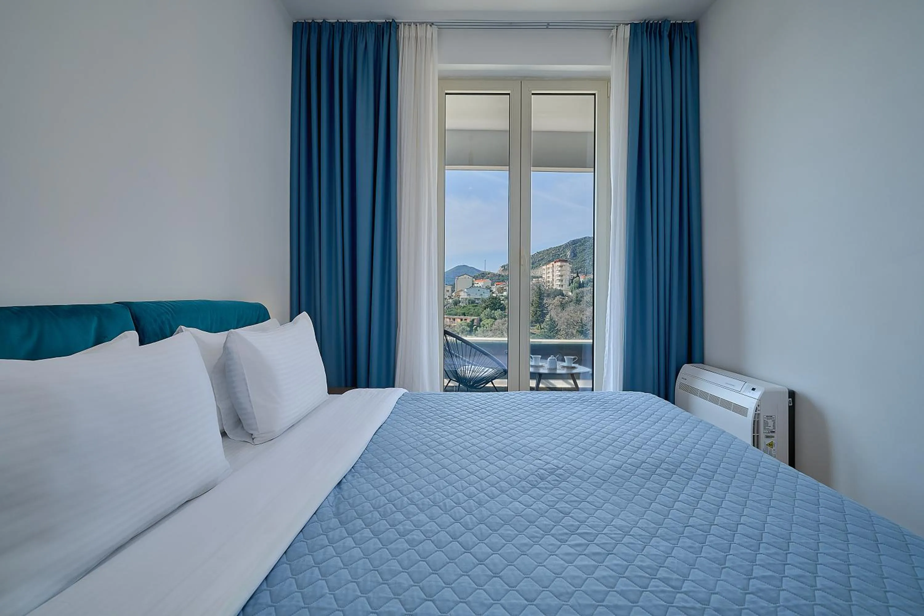 Bed in Skyline resort