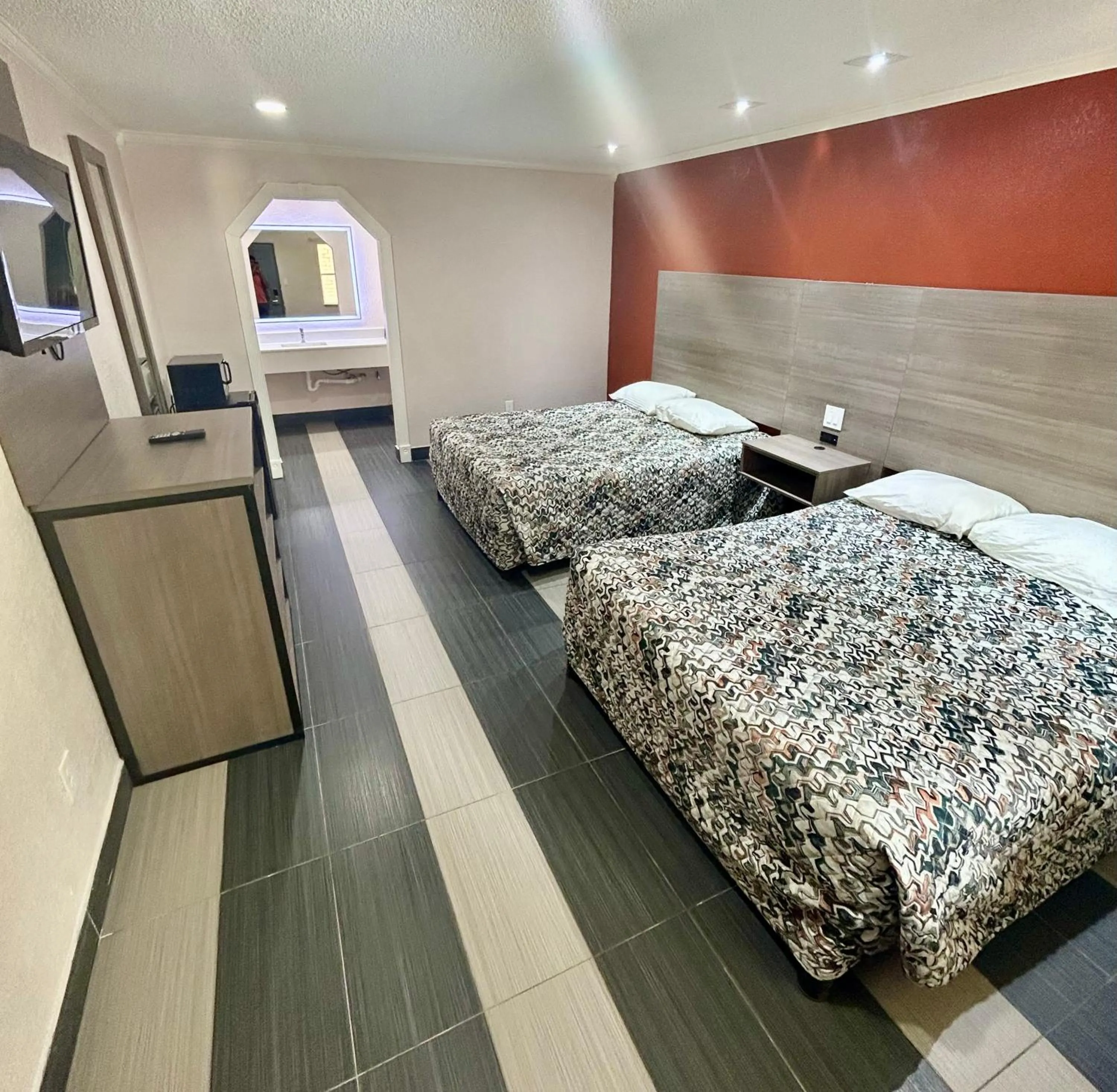 Bed in Hollywood INN - Downtown Houston