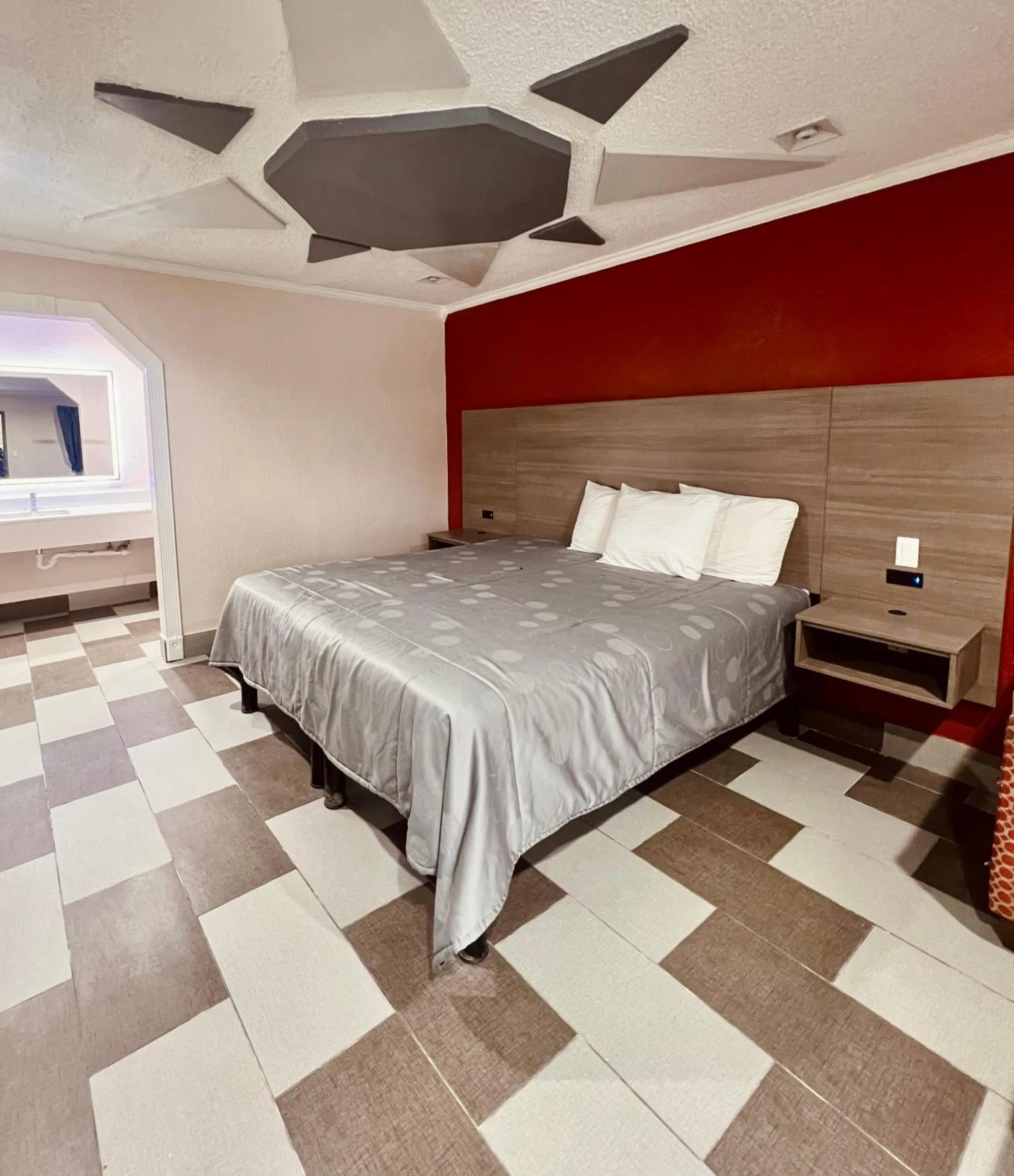 Bed in Hollywood INN - Downtown Houston