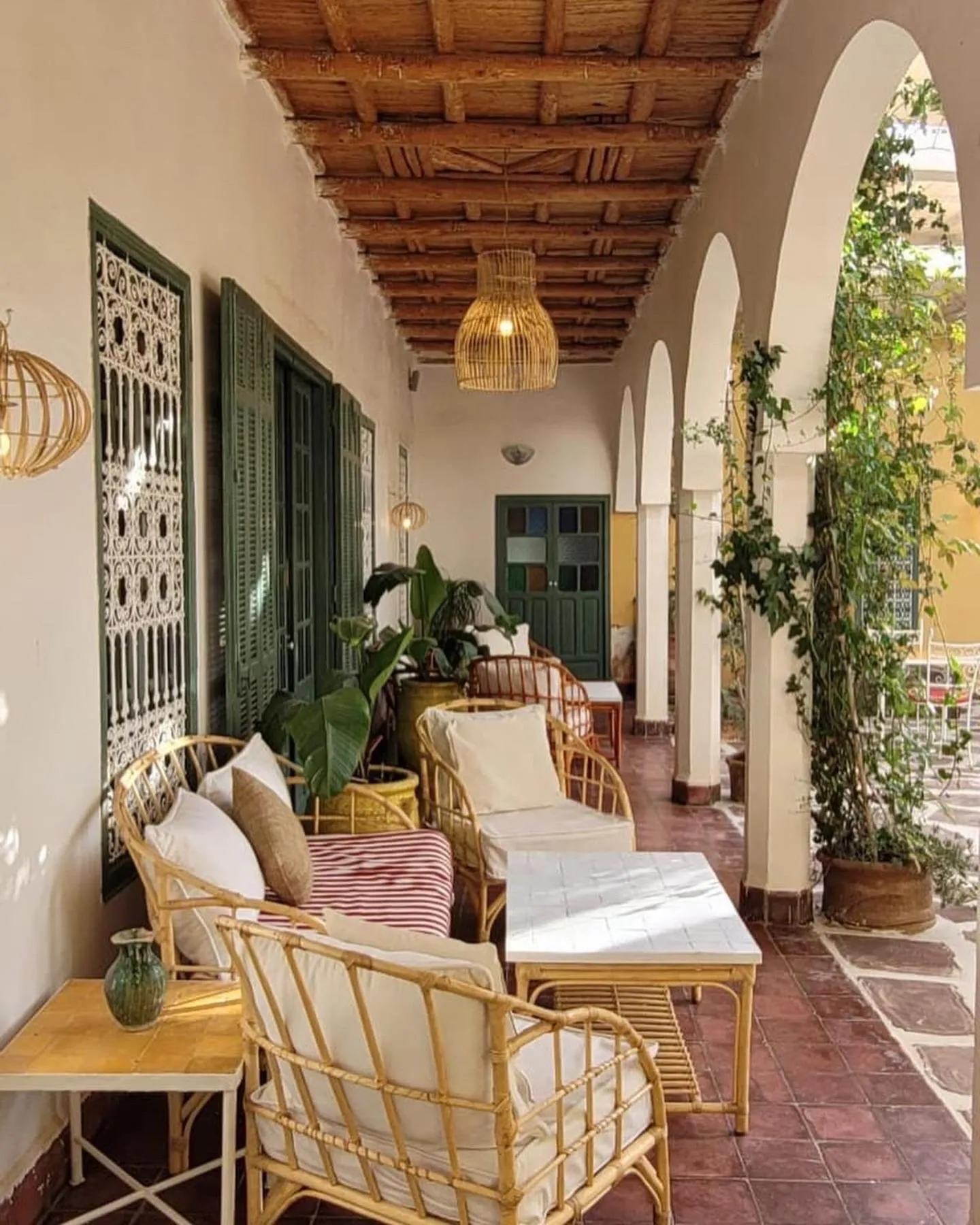 Sel d Ailleurs, Ouirgan - adults only