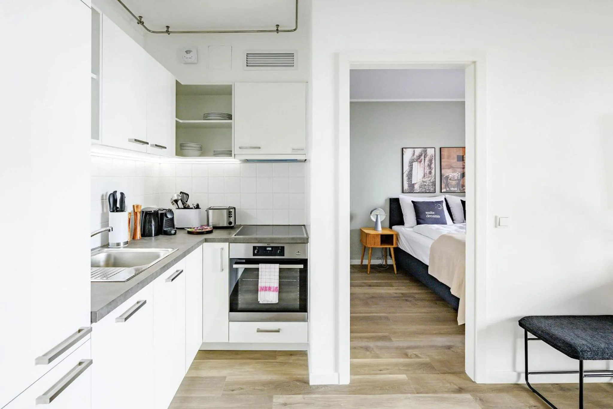 Coffee/tea facilities, Bed in Limehome Budapest Mosonyi