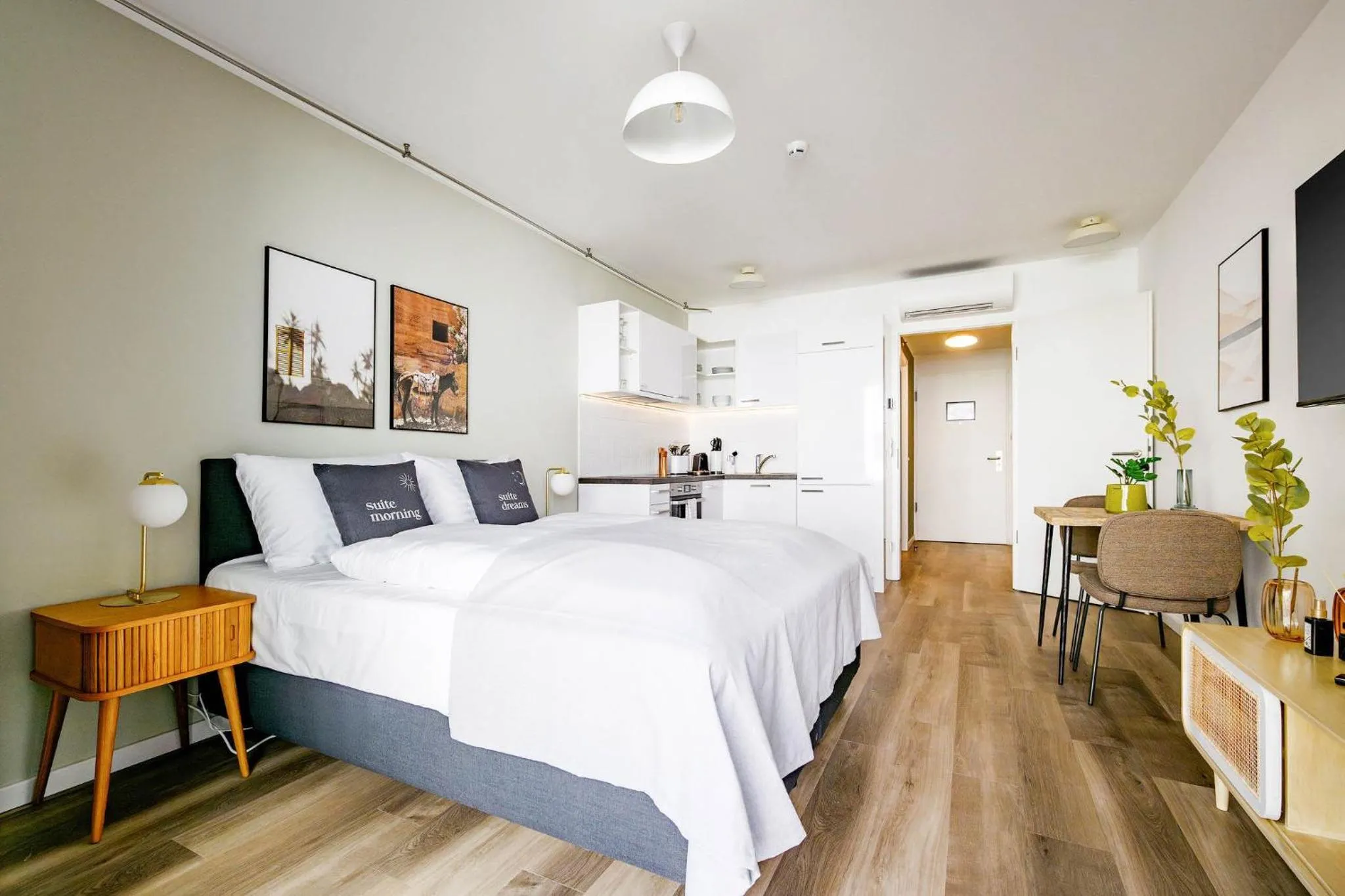 TV and multimedia, Bed in Limehome Budapest Mosonyi