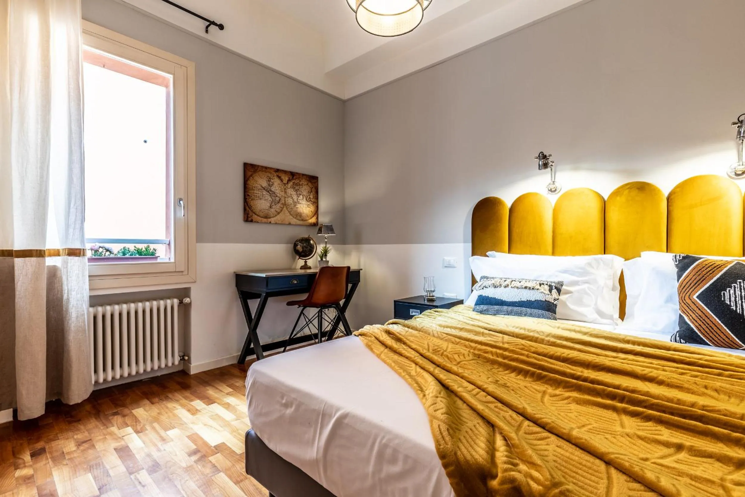 Bedroom, Bed in HouSmart Capo di Lucca 1