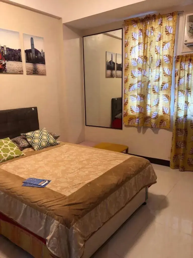 Bed in 101 Newport Boulevard-Favila Condotel Unit near Airport Bed in 101 Newport Boulevard-Favila Condotel Unit near Airport