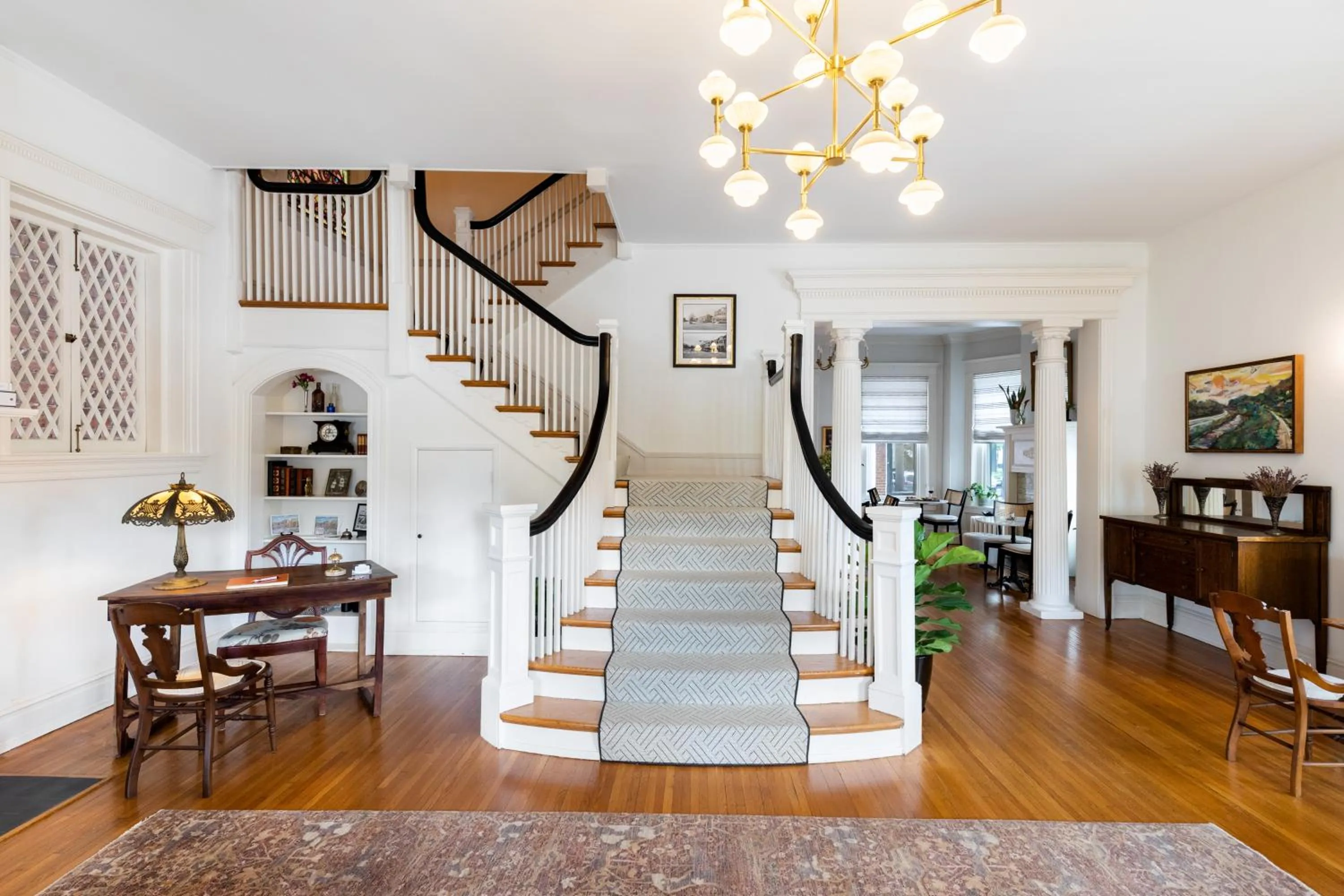 Facade/entrance in The Boulevard Inn