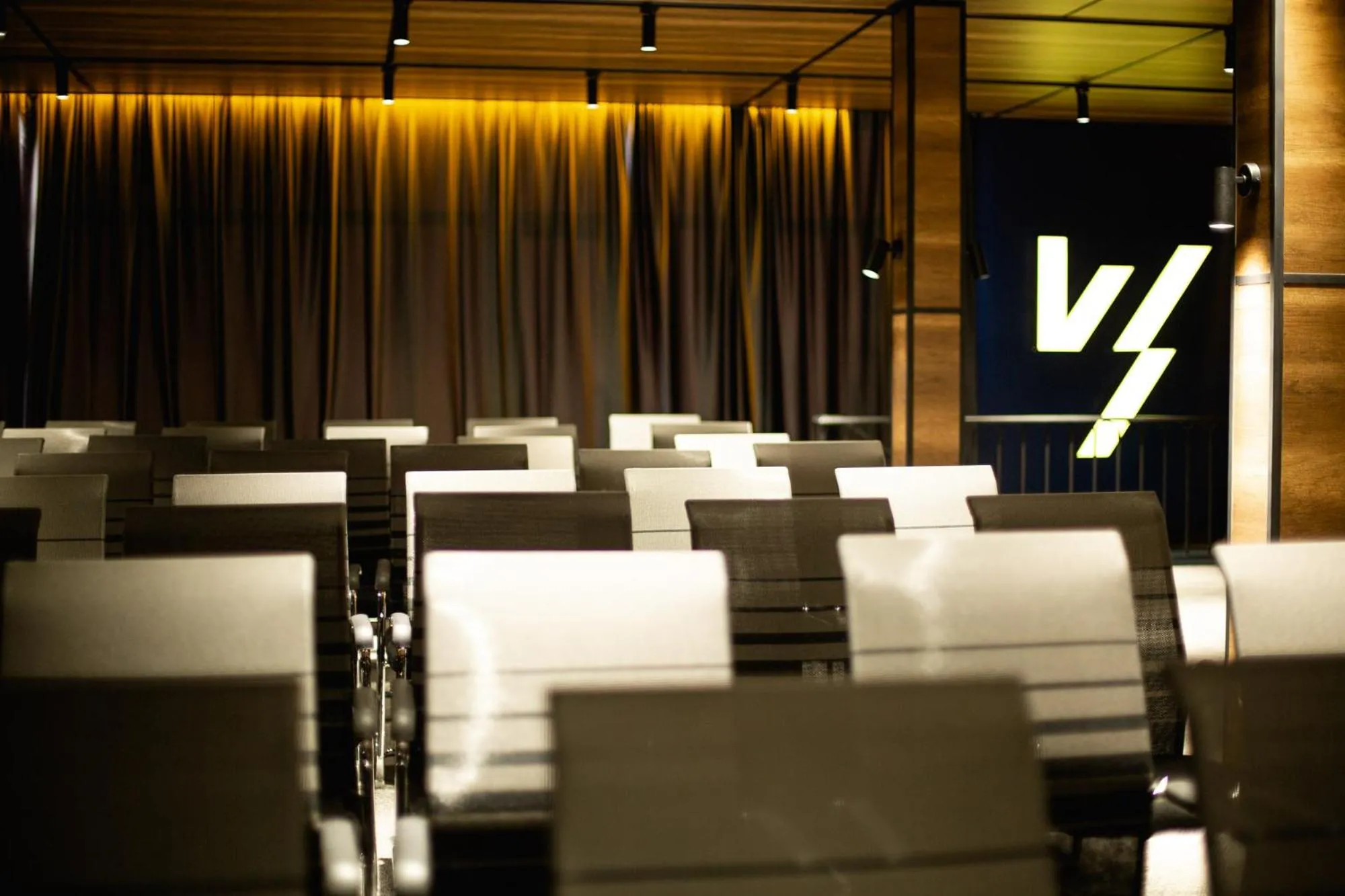 Meeting/conference room in West Inn Georgia