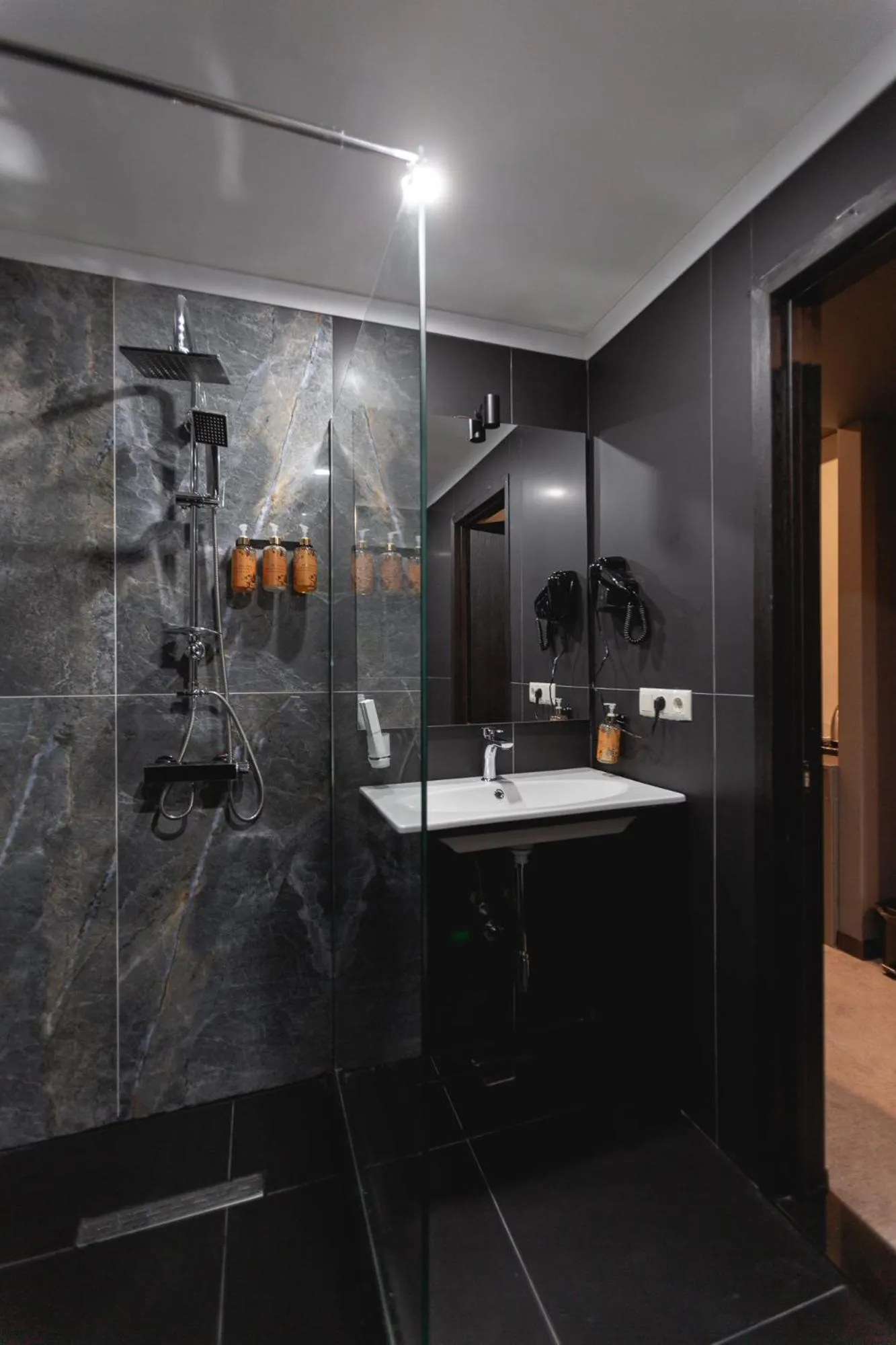 Shower in West Inn Georgia