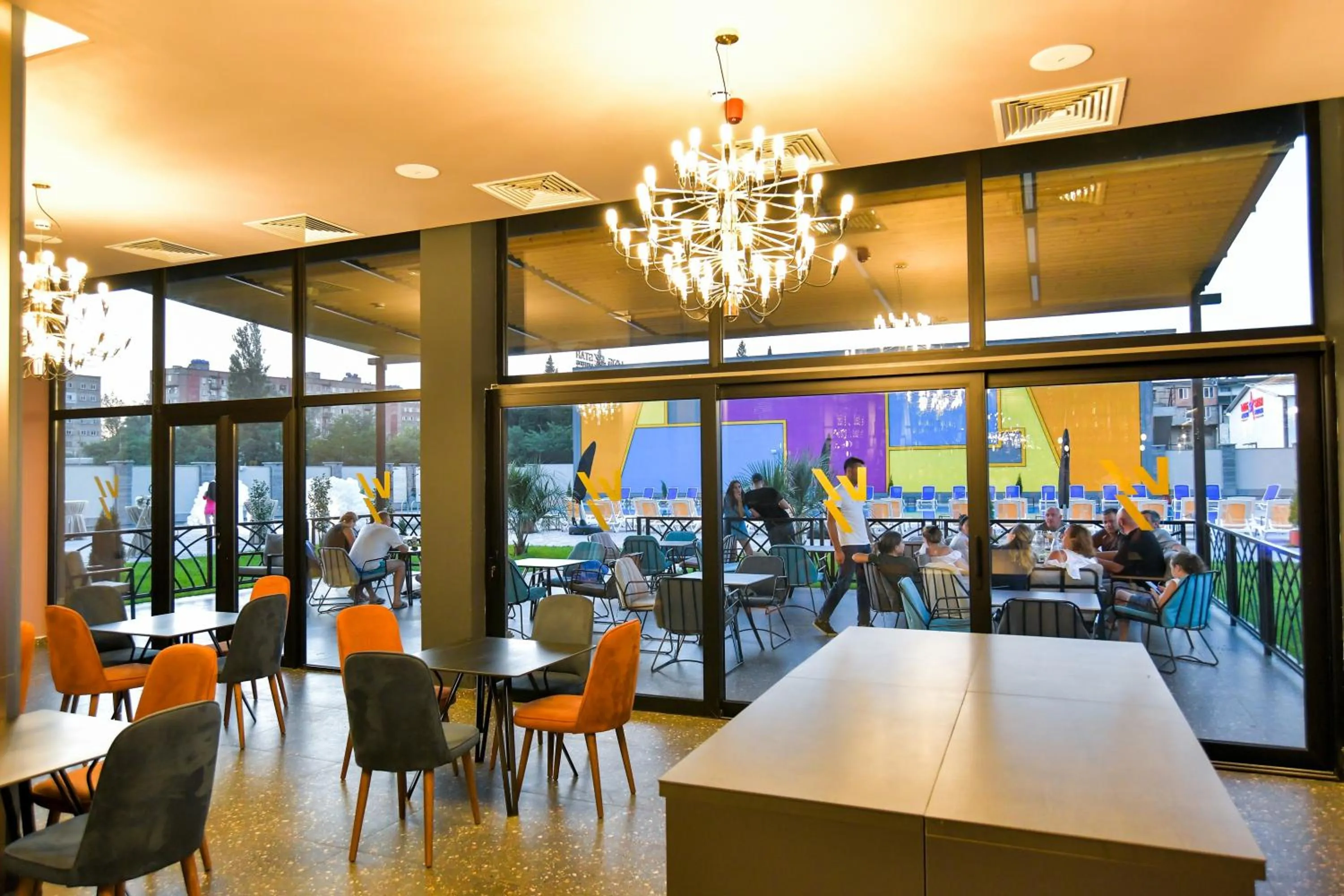 Restaurant/places to eat in West Inn Georgia