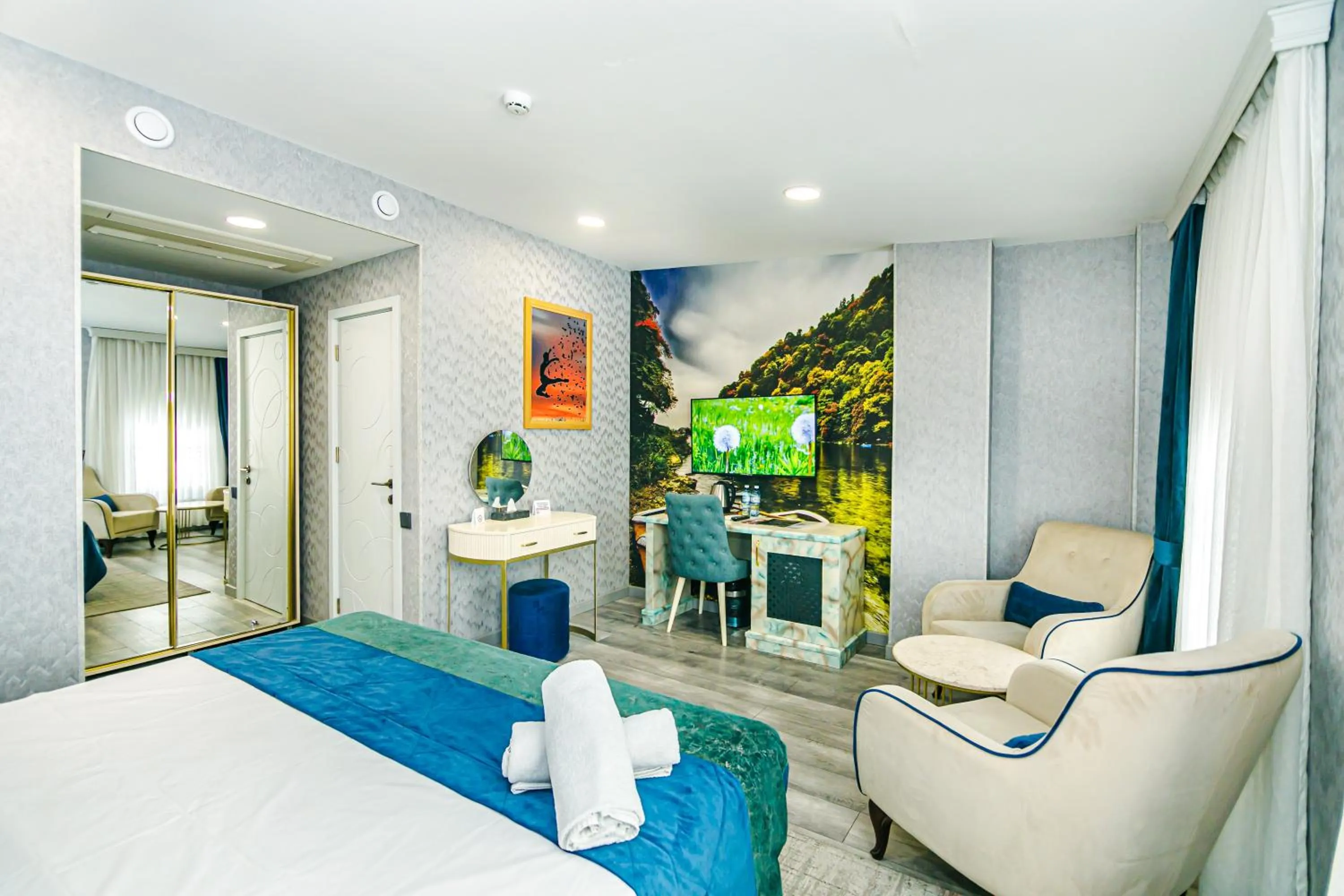 Photo of the whole room, Bed in Essam Deluxe Hotel