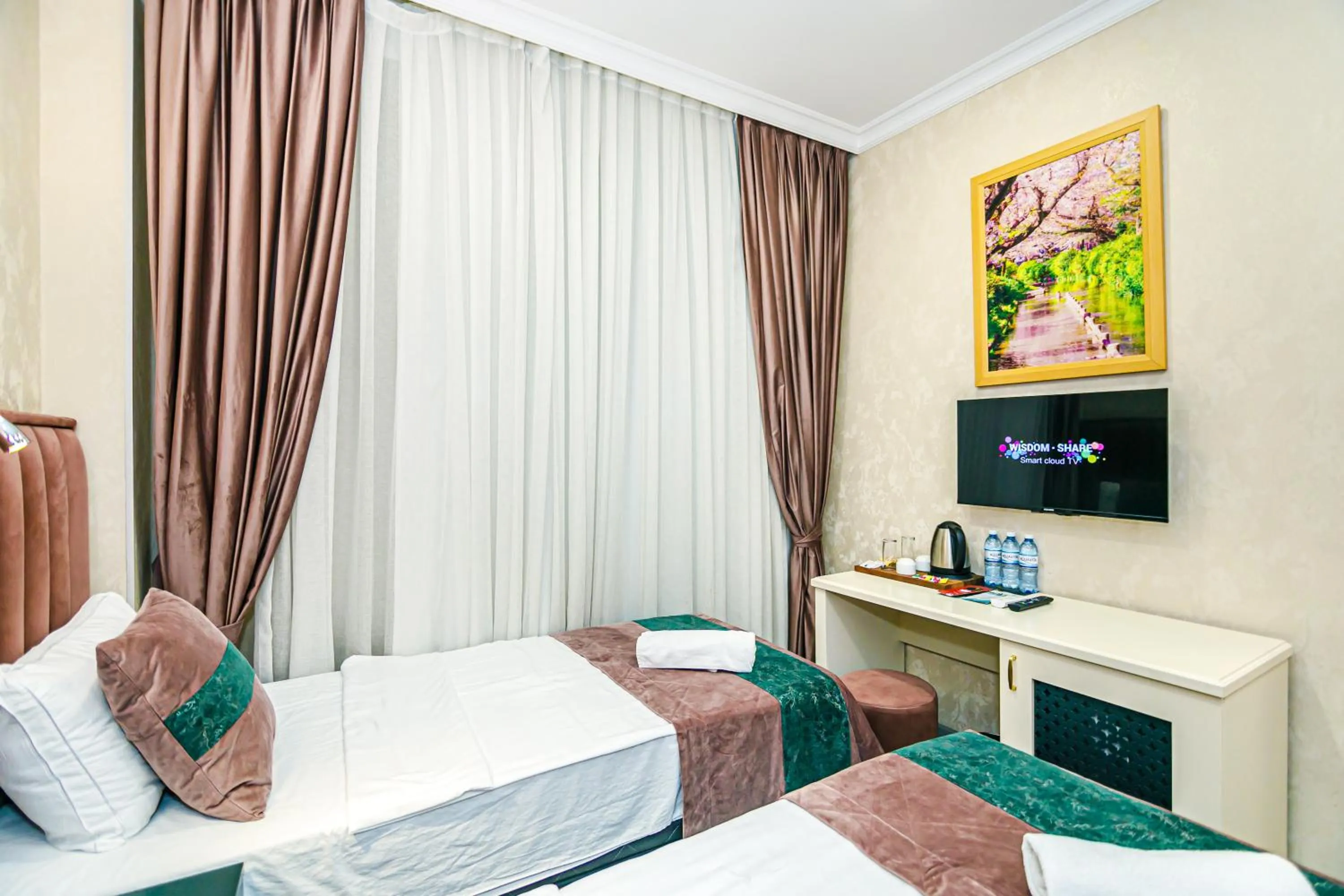 Bedroom, Bed in Essam Deluxe Hotel