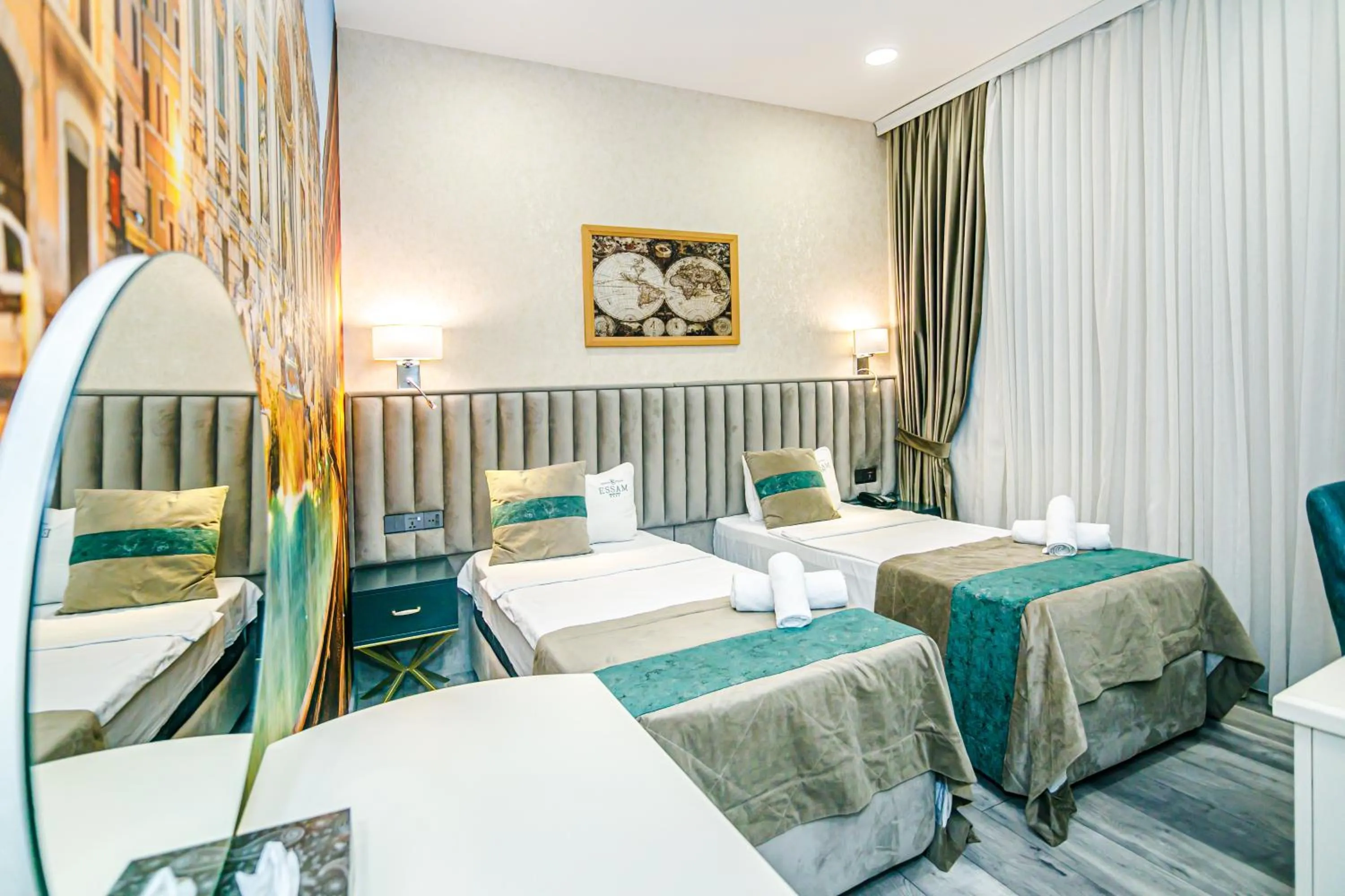 Photo of the whole room, Bed in Essam Deluxe Hotel