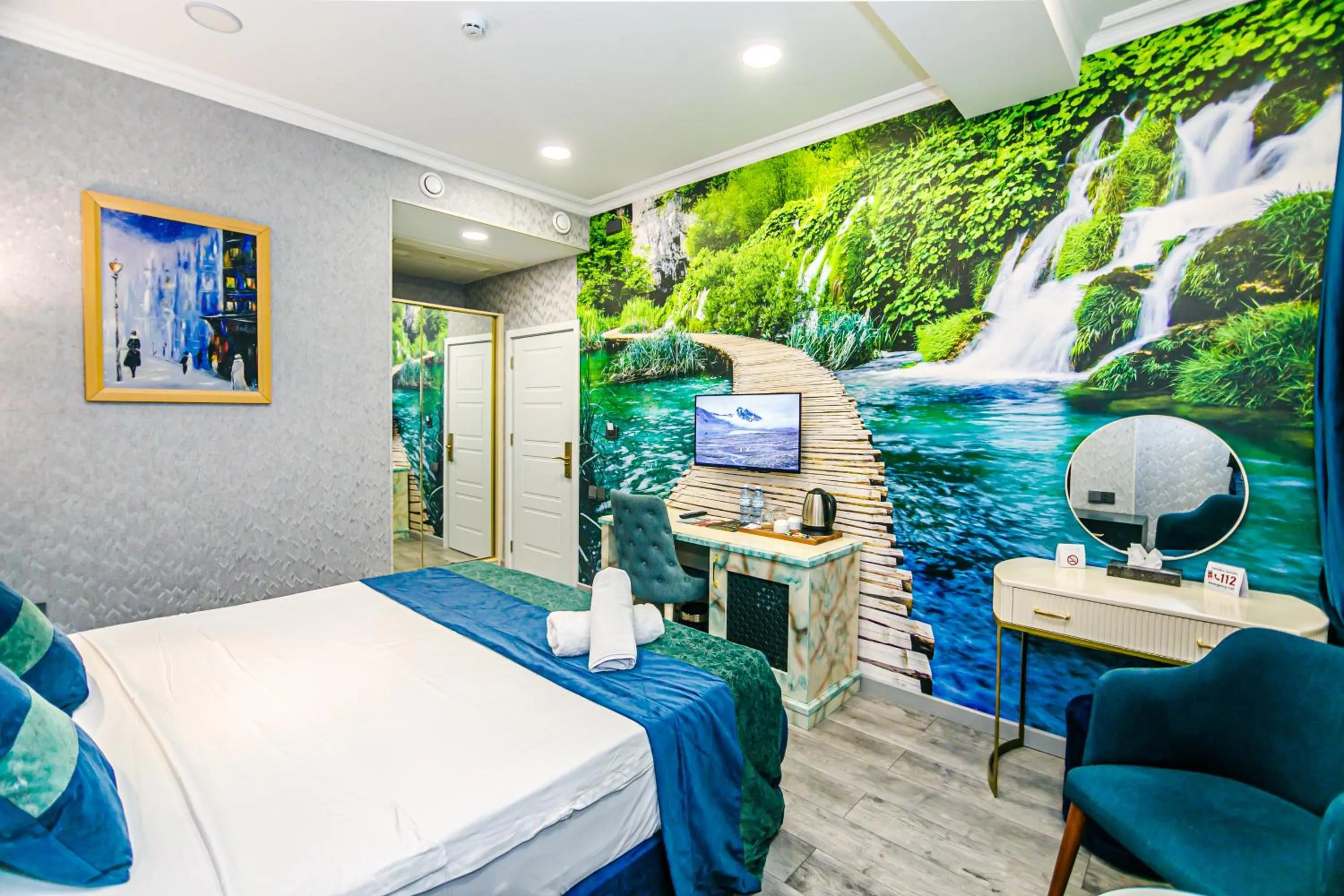 Photo of the whole room, Bed in Essam Deluxe Hotel