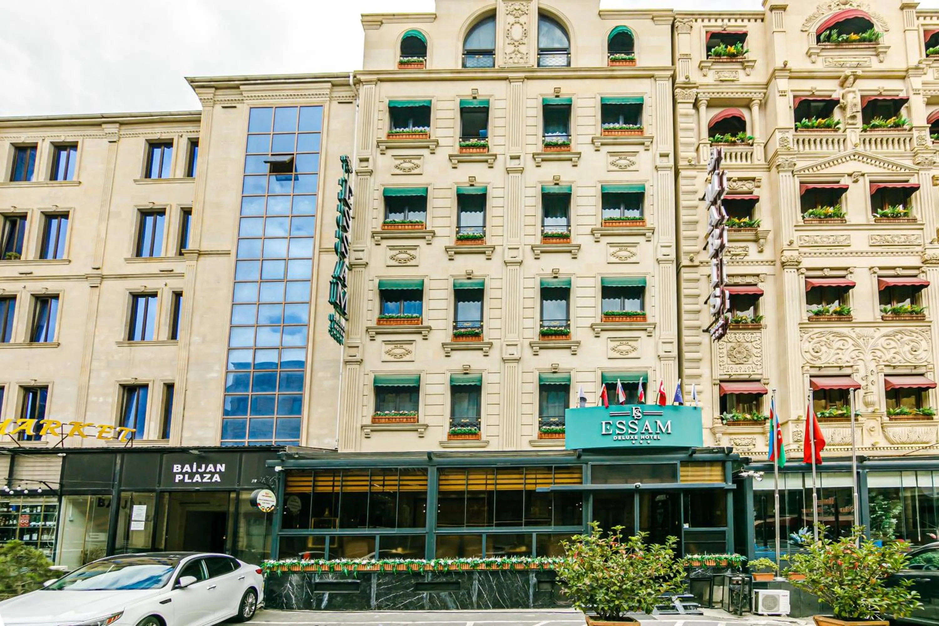 Supermarket/grocery shop in Essam Deluxe Hotel