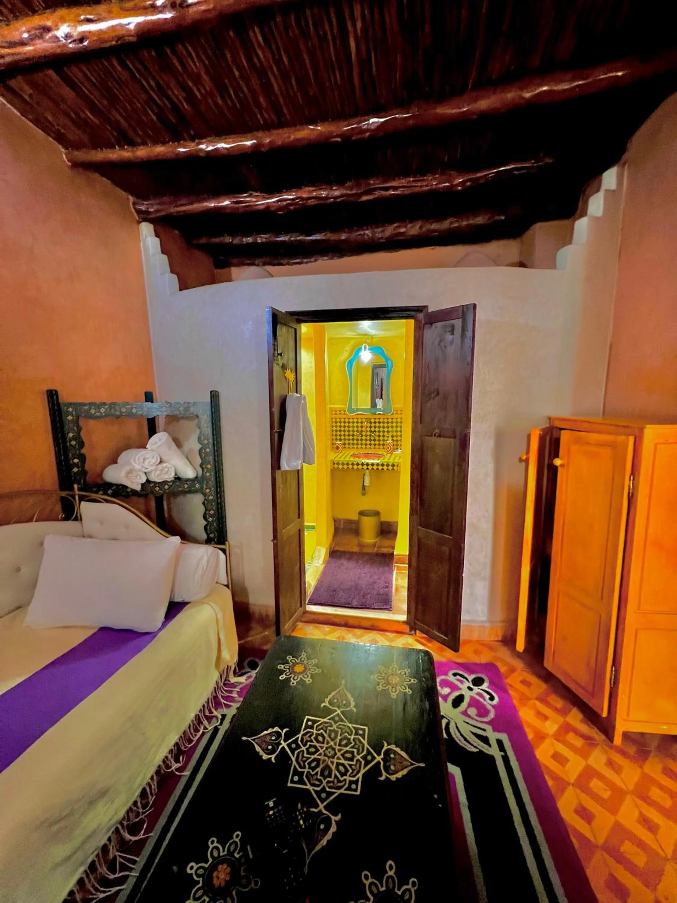 Family, Bed in Riad Chakir Mogador