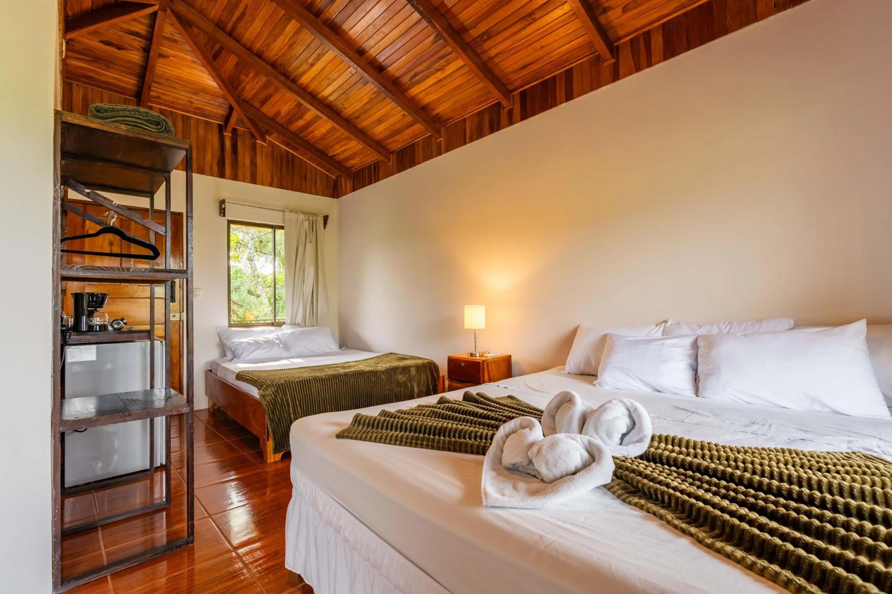 Bed in Chateau Arenal Hotel & Restaurante