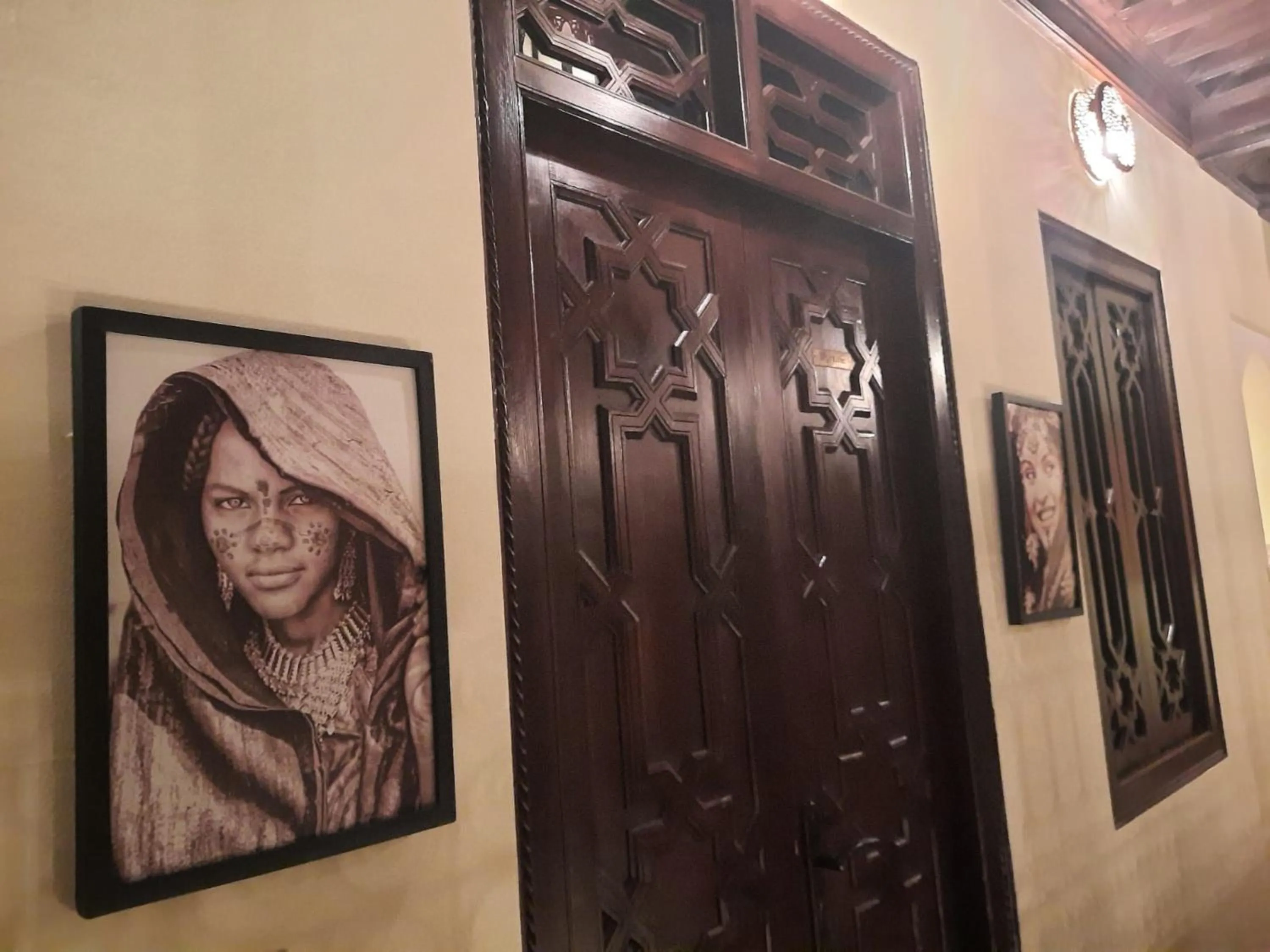 Decorative detail in Riad Aubrac