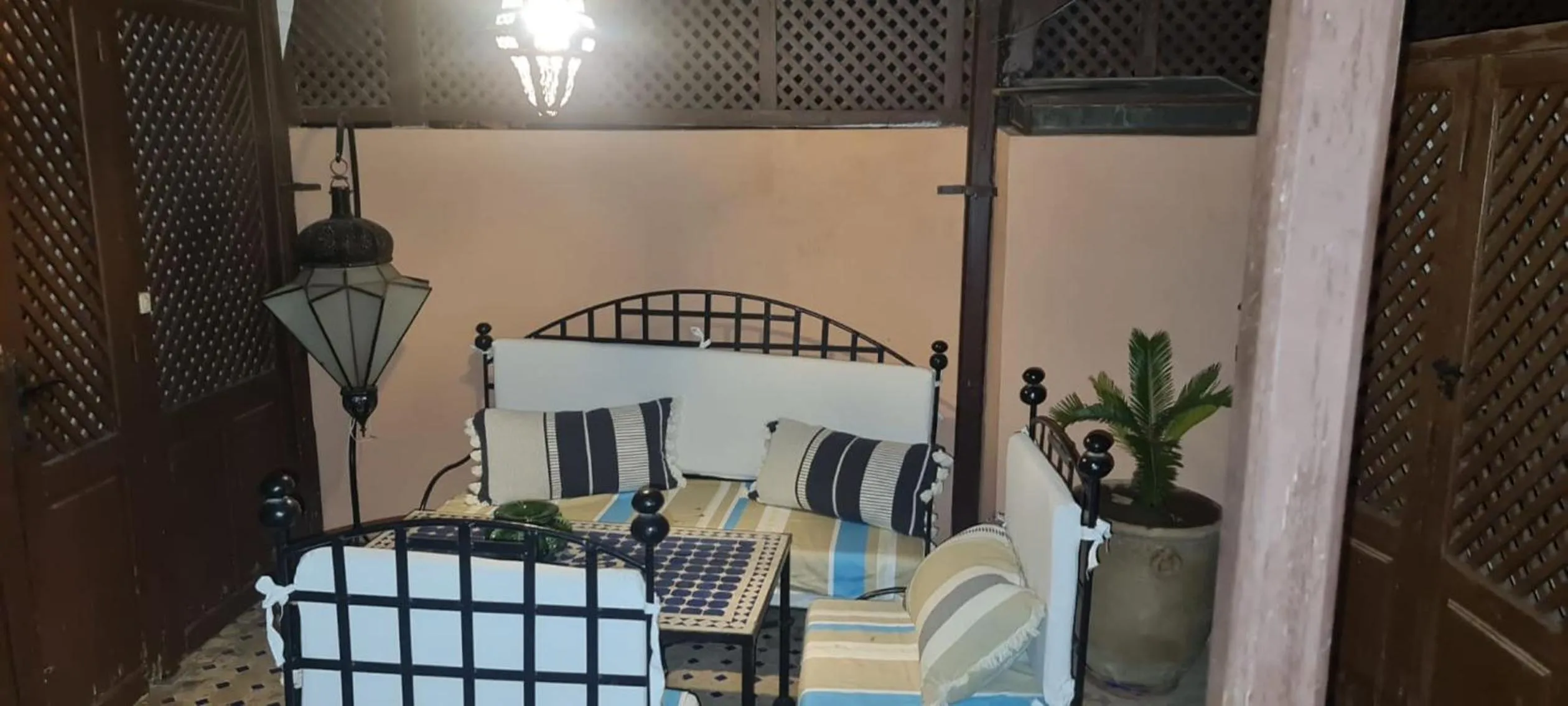 Balcony/Terrace in Riad Aubrac