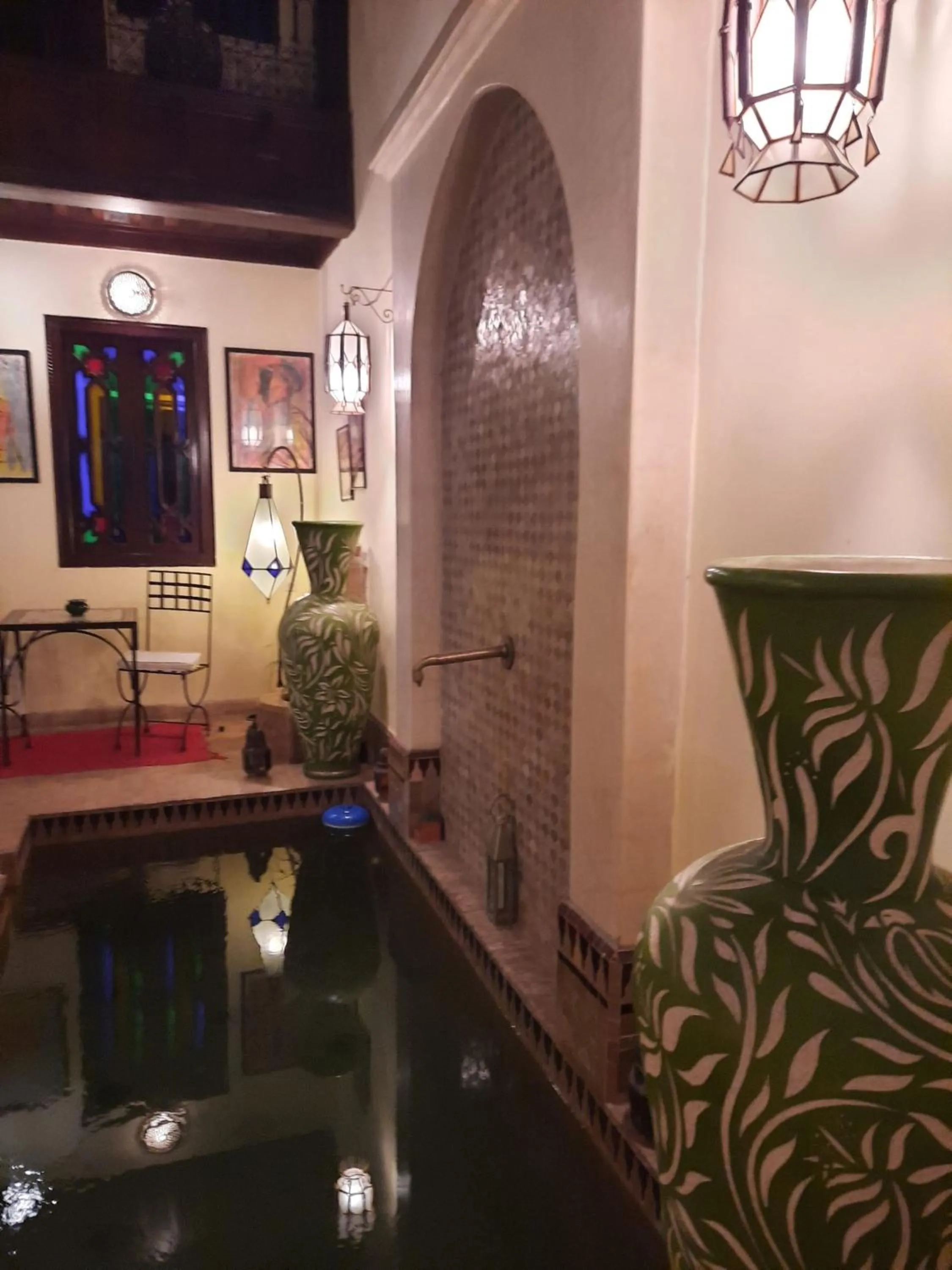 Swimming pool in Riad Aubrac