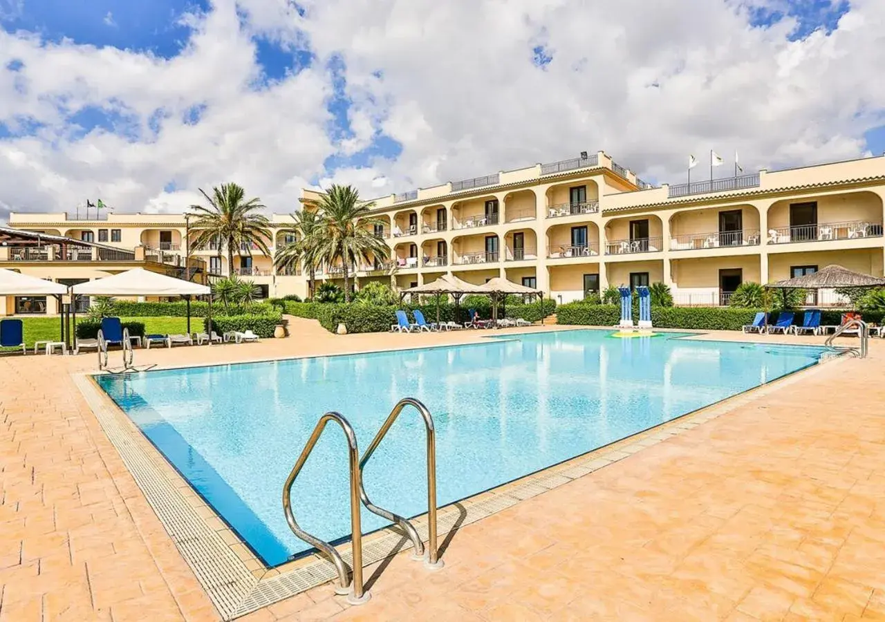 Swimming Pool in Grand Hotel Selinunte