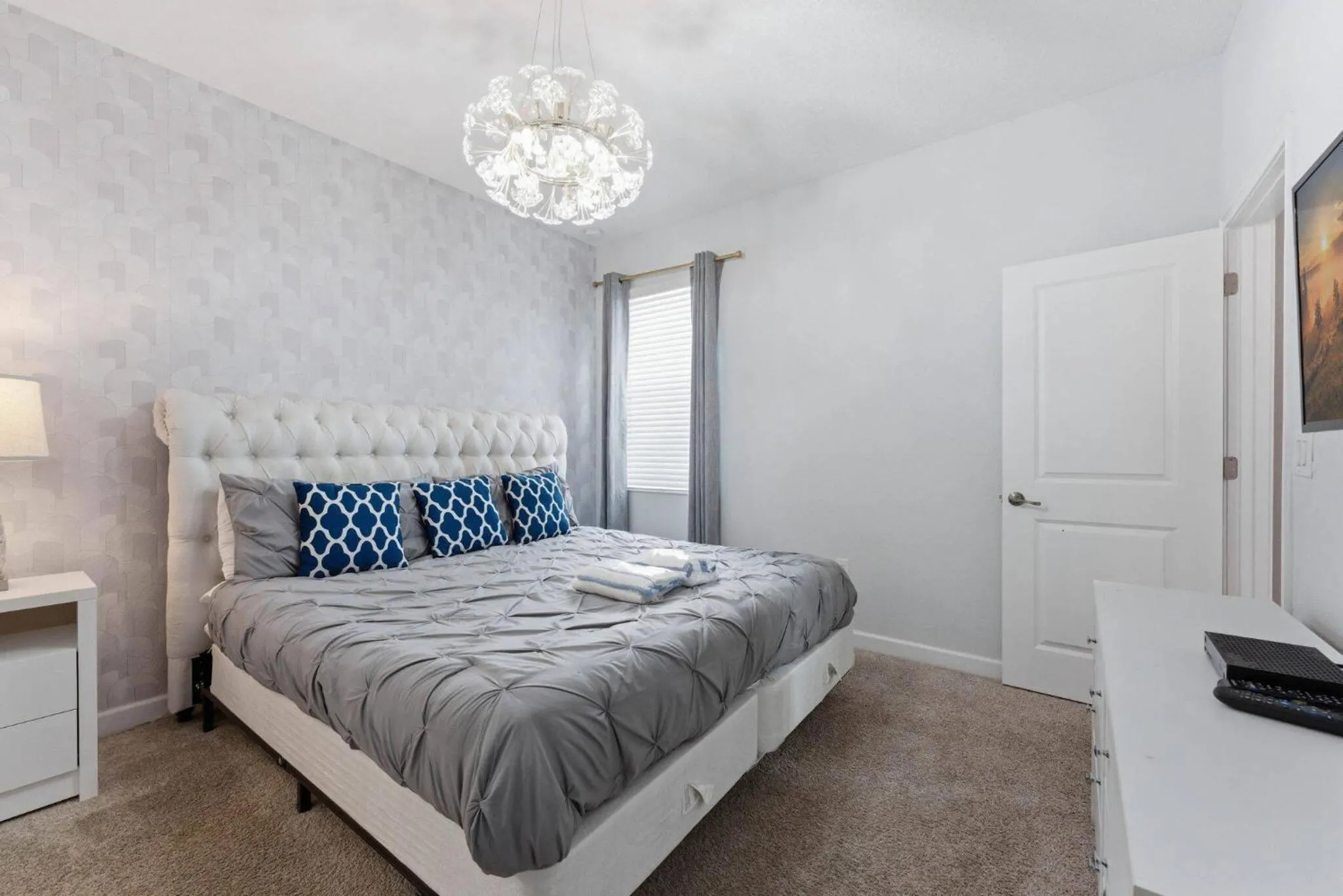 Other, Bed in Charming 4 bedroom house with Private Pool 1542