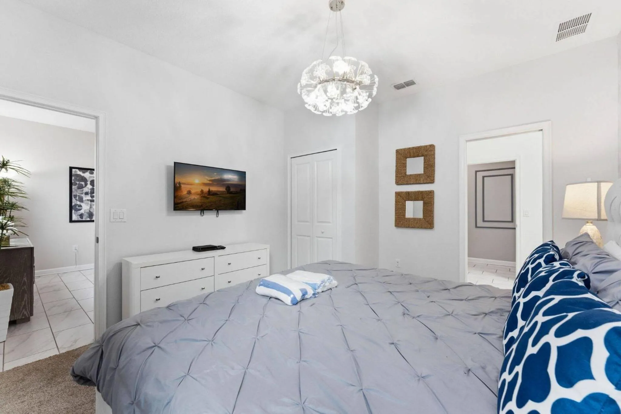 Other, Bed in Charming 4 bedroom house with Private Pool 1542