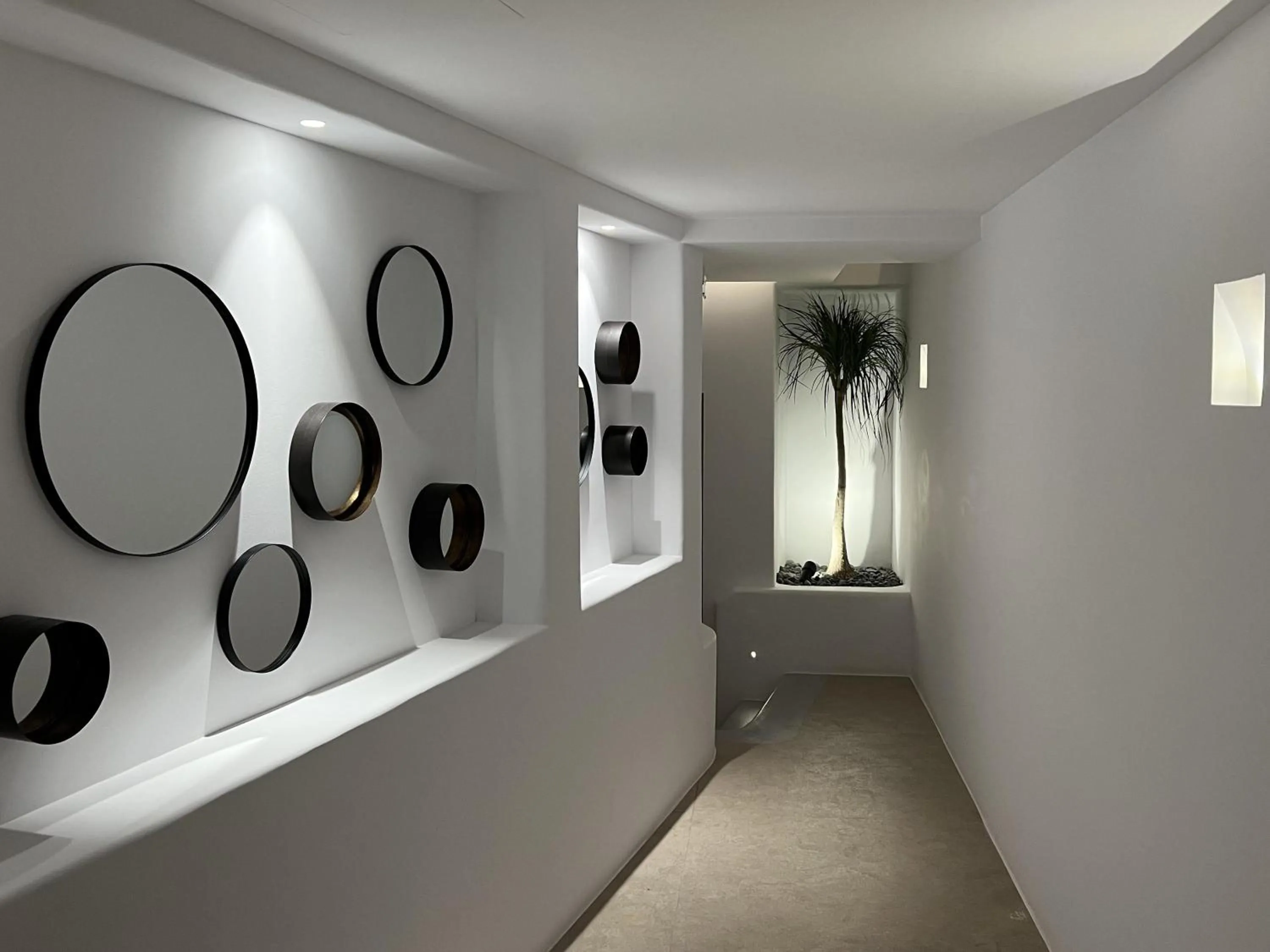 Decorative detail in Nomia Sunset Suites Mykonos