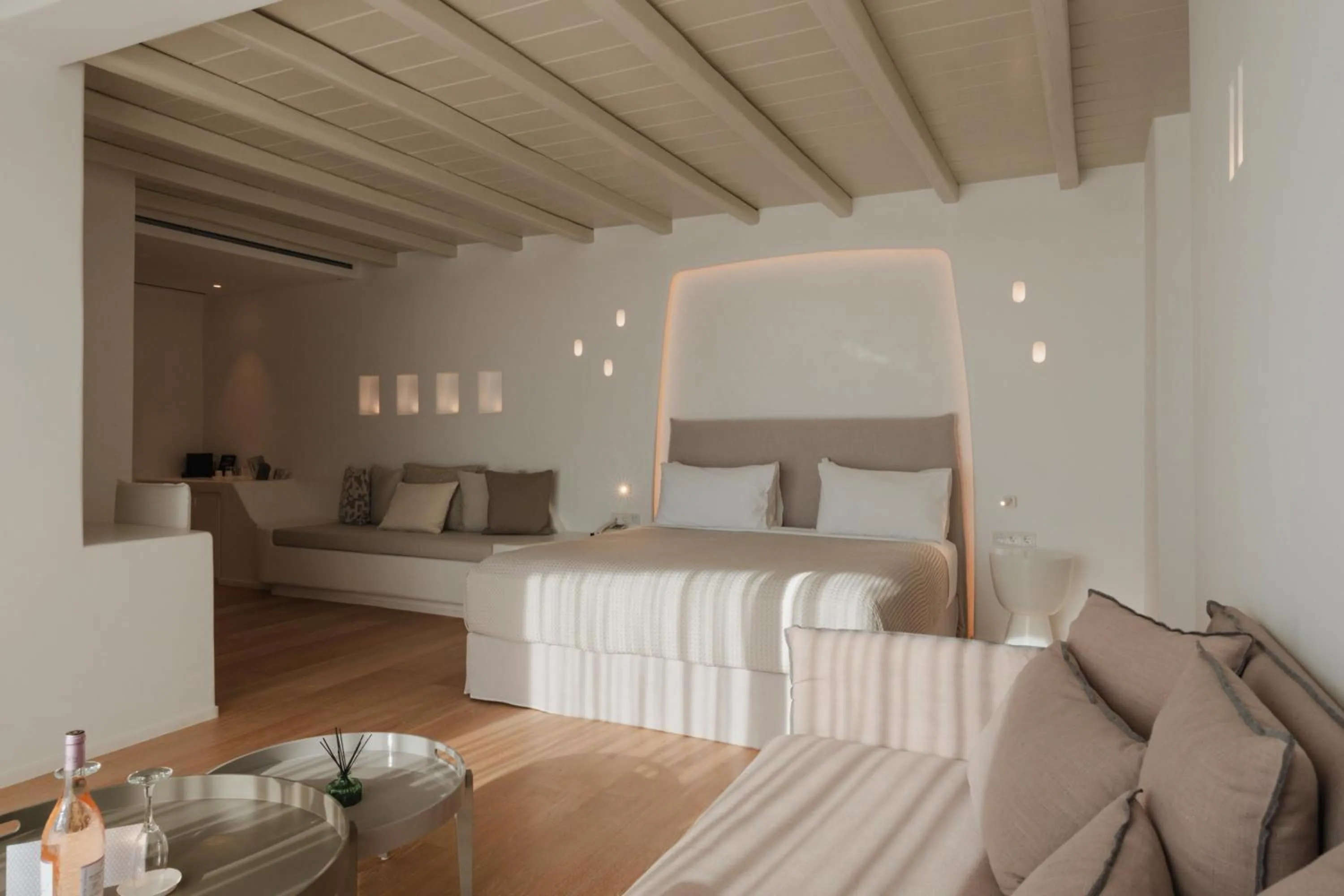 Photo of the whole room in Nomia Sunset Suites Mykonos