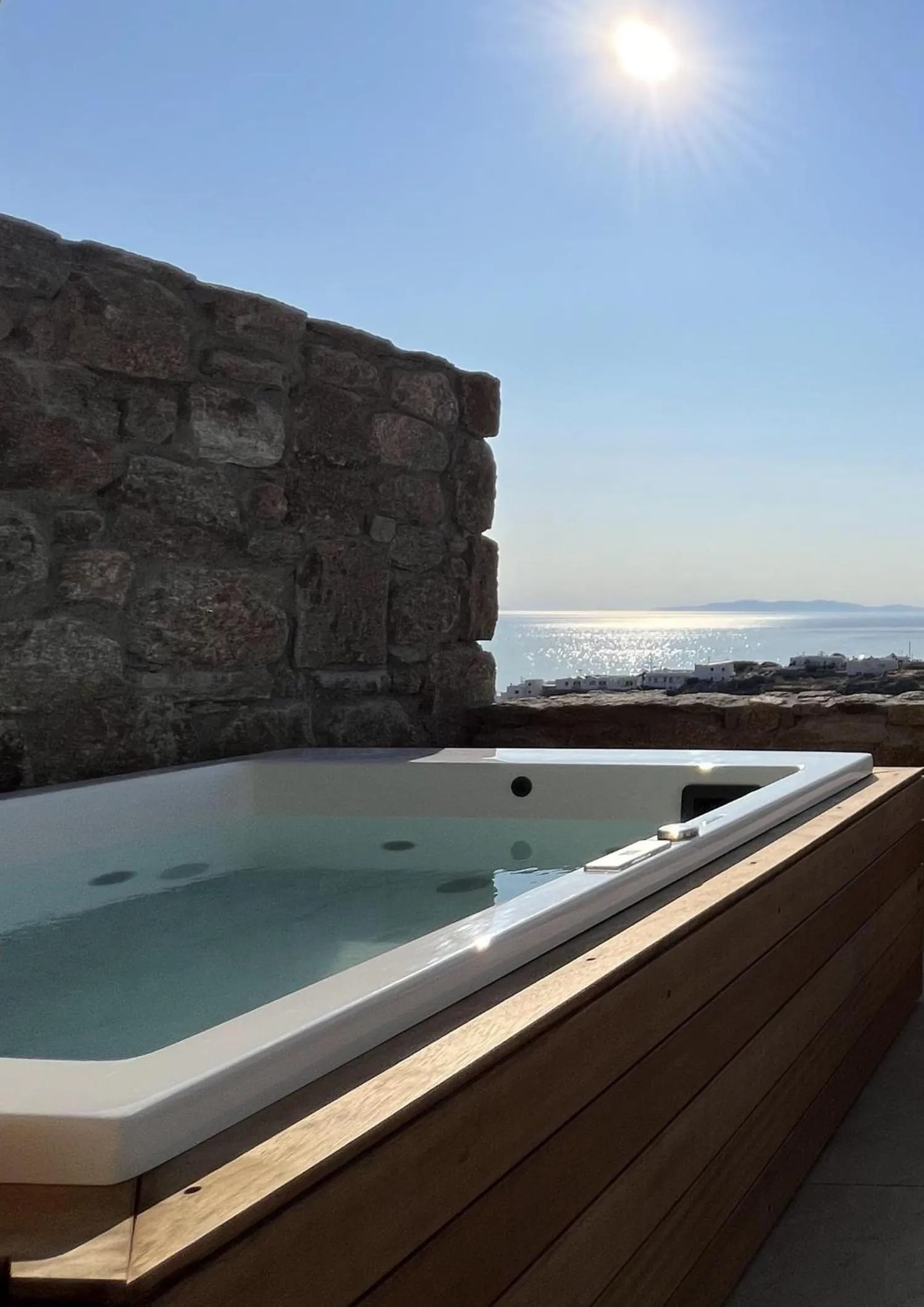 Hot Tub in Nomia Sunset Suites Mykonos