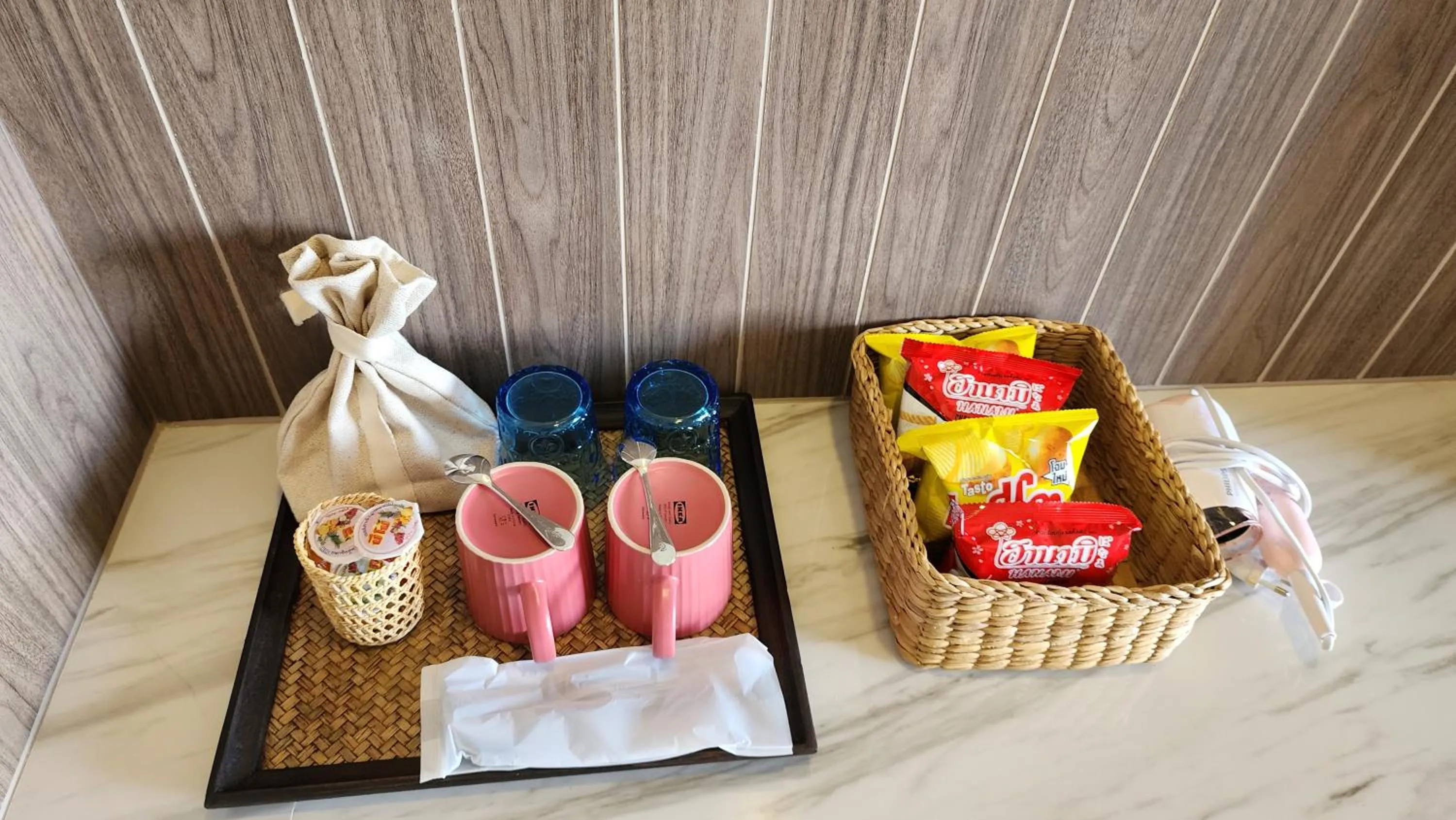 Coffee/tea facilities in Alaita Boutique Phuket